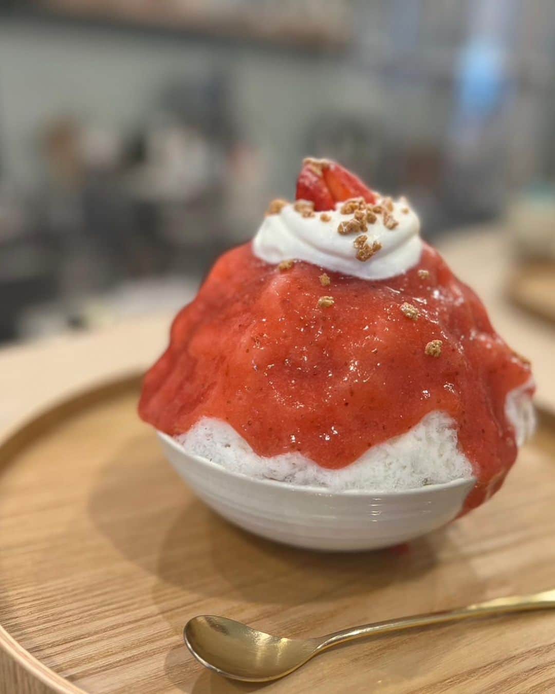 福山理子さんのインスタグラム写真 - (福山理子Instagram)「昨日は、#ドレミコレクション さん、社長、武さんが東京へ🗼に、いらしてて、ご飯ご一緒させて頂きました。ランテとデザートのハシゴ。お腹バンバンでした🙂ありがとうございました 楽しかった☺️です  かき氷🍧を、舐めたらだめ。 かき氷だし余裕！とか言ってた、あたし。食べきれなかった😕 お寿司🍣のメニュー ブルースリー が面白かったよ😙  #浅草日本海 #私のかき氷 #和栗モンブラン専門店  #栗りん日本橋コレド室町店 #浅草タイ式マッサージ 🇹🇭  ここの、マッサージ最高！ でも、なかなか入れない🤨」7月21日 21時07分 - rikofukuyama