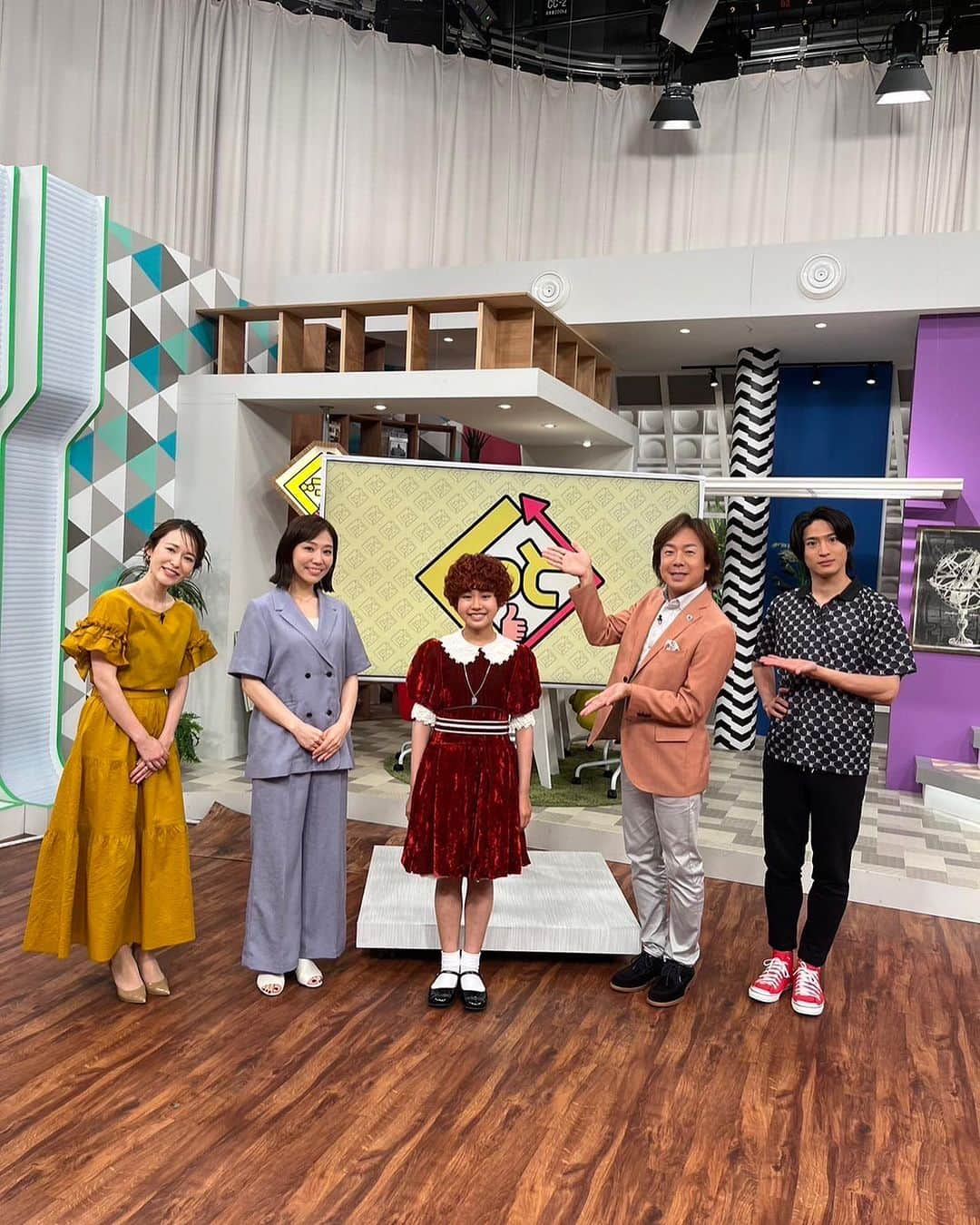 佐藤弘道さんのインスタグラム写真 - (佐藤弘道Instagram)「毎週金曜日は中京テレビ「ぐっと」生放送！ アニーはスケジュールが合えば、絶対に観に行こうと思ってます(^^) 皆さんもチェックしてくださいね！ 嬬恋のキャベツは以前、壮大なキャベツ畑を見てからファンなので、皆さんにもお勧めですよ♡  そして、今日はちょっと時間があったので映画を観て来ました。 いやぁ〜カッコよかったぁ〜♡ 僕も60歳までに色々な経験と体験をしたいと思いました！ さぁ〜鍛えるぞぉ〜〜〜٩( ᐛ )و」7月21日 21時22分 - satouhiromichi023