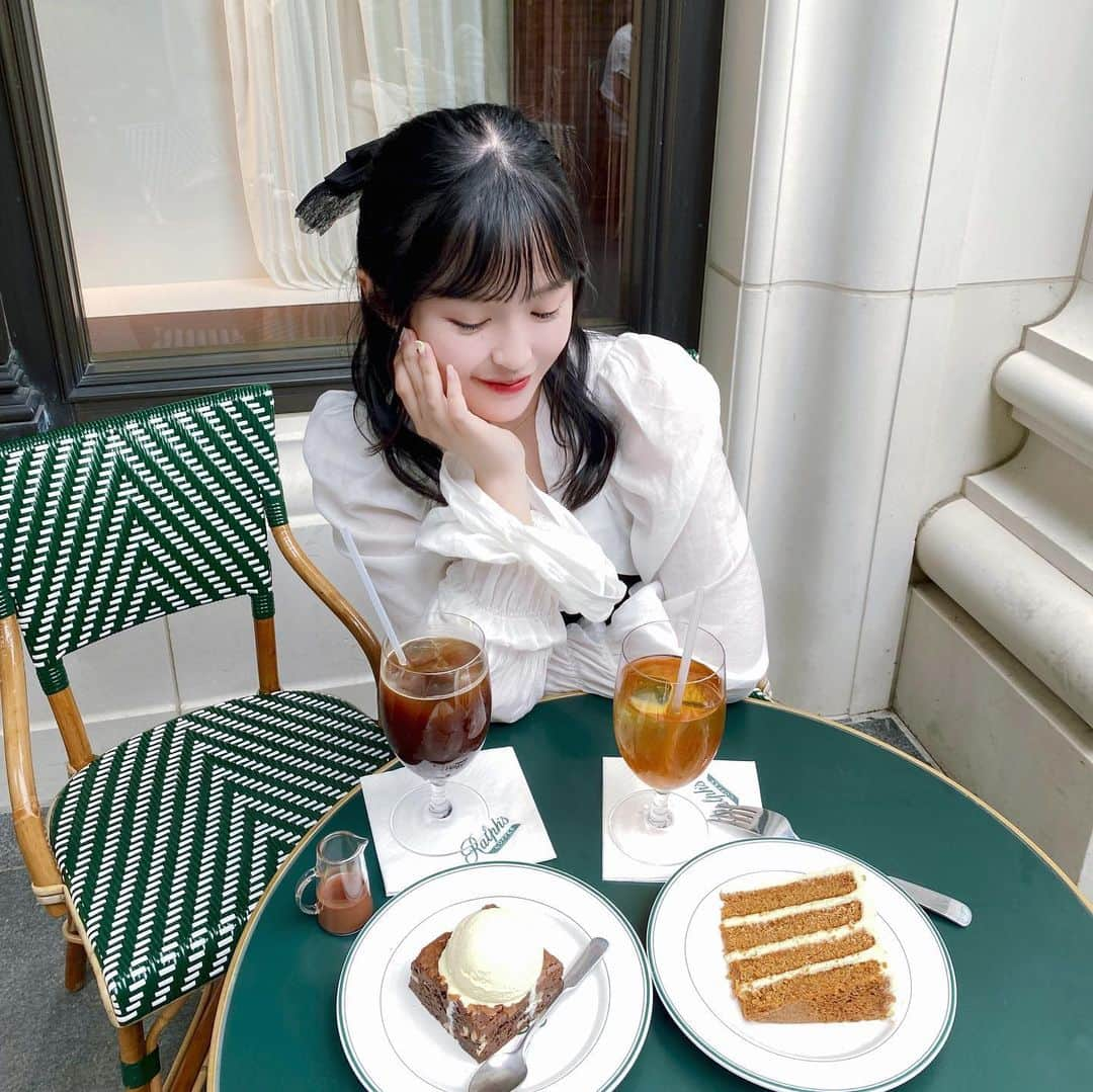 佐藤妃星のインスタグラム：「☕️💚🤎  ちょっと前（1ヶ月以上前）に友達と～🙂  #akb48 #佐藤妃星 #きぃちゃん #00 #ラルフローレンカフェ #カフェ #cafe #カフェ巡り #ralphlauren #ralphlaurencafe #表参道カフェ」