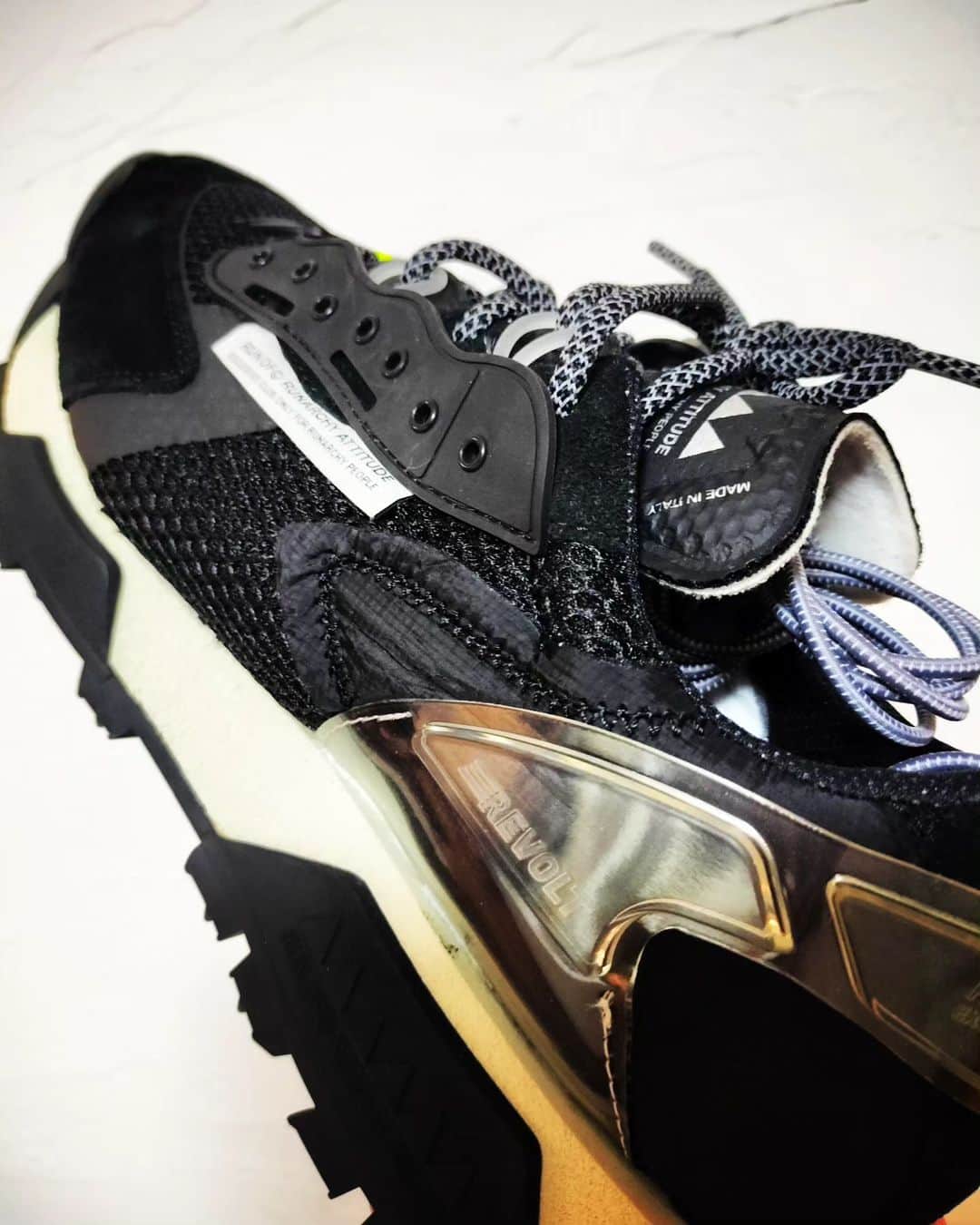 高橋光臣さんのインスタグラム写真 - (高橋光臣Instagram)「Get the RUN OF Νew shoes.  This is so cool! RUN OF のΝewシューズを入手。 これ最高に格好いいんだよ！  @kiryu_showroom  @run_of_ra  @emporioarmani #shoes  #スニーカー」7月21日 21時25分 - mitsuomitakahashi