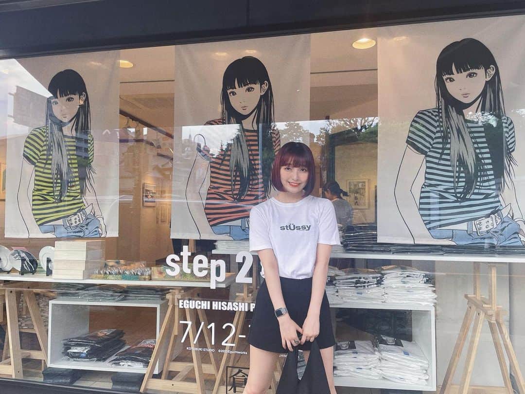 江口寿史のインスタグラム：「江口寿史『step2』出版記念展 を見に、吉祥寺に行ってきました  江口寿史さんの女の子がいちばん好きなのです Tシャツとポストカードを買ってにこにこで帰りました」