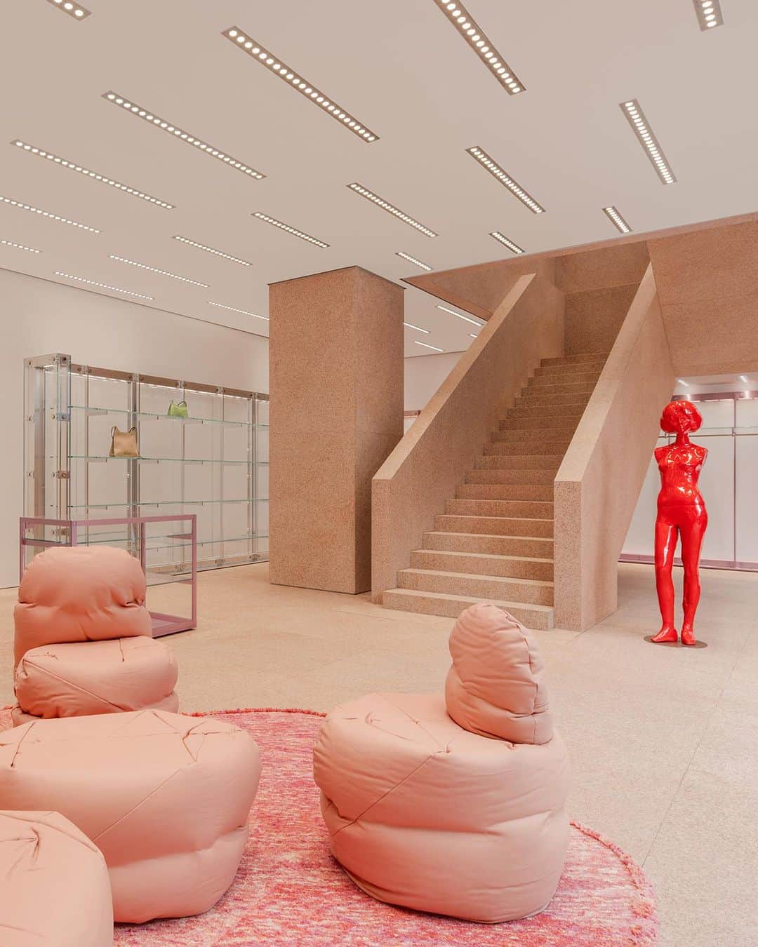 Acne Studiosさんのインスタグラム写真 - (Acne StudiosInstagram)「A monumental architectural language in Shenzhen: the first duplex #AcneStudios store in China has opened. Two floors of pink granite and white high gloss framed by a futuristic transparent facade designed in collaboration with @Halleroed.   #AcneStudios MixC Shenzhen is now open, welcome.  Light design by @BenoitLalloz」7月21日 21時39分 - acnestudios