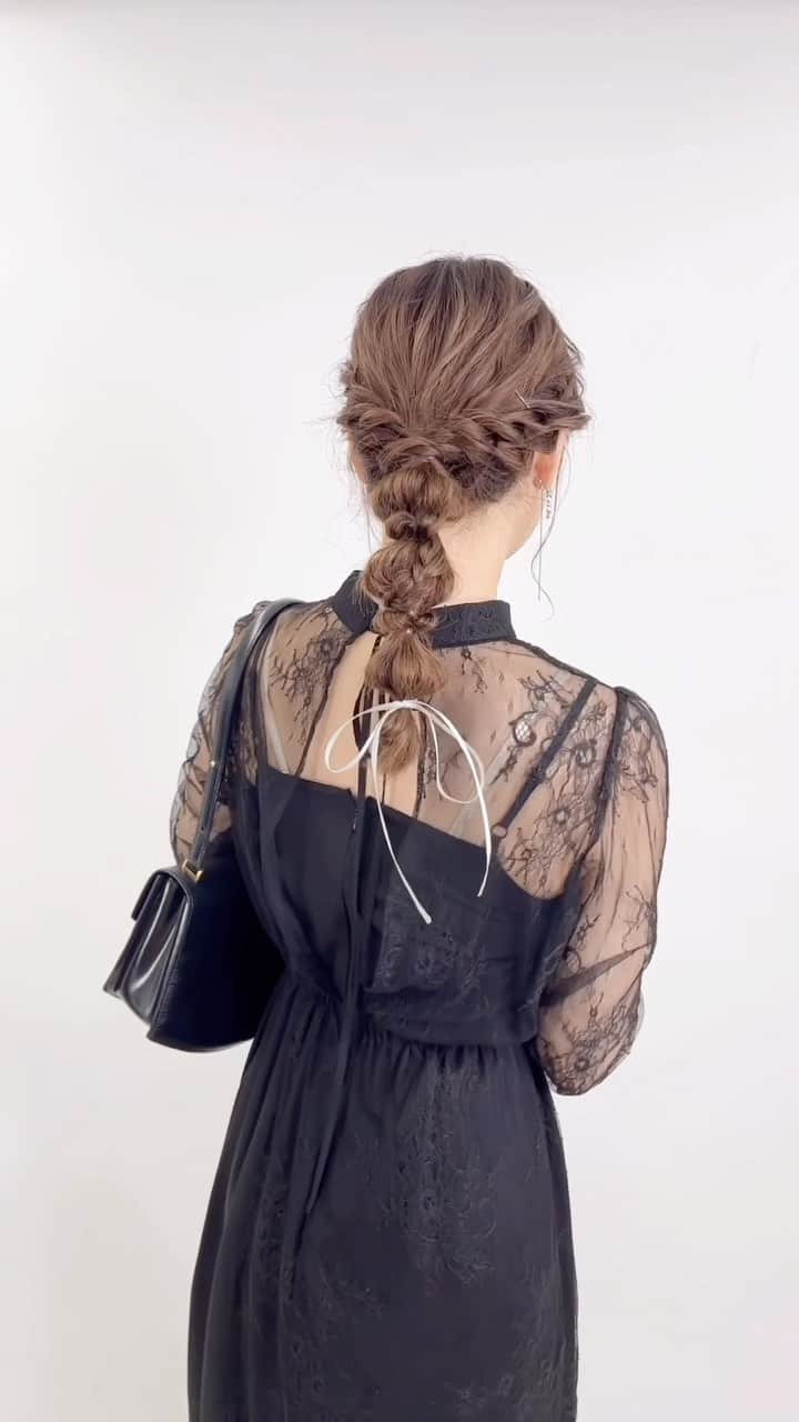 金光みり愛のインスタグラム：「💐 Dress / Earrings / Shoes  @priveve_priveve  . . . . . #結婚式コーデ#結婚式ヘアアレンジ#結婚式お呼ばれ #お呼ばれコーデ#お呼ばれヘア#お呼ばれドレス#ヘアアレンジ#結婚式#オケージョンドレス#オケージョンコーデ#オケージョンワンピース」