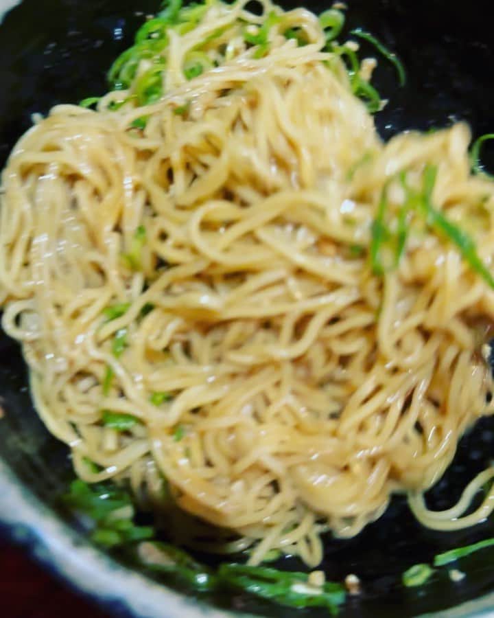 元木行哉のインスタグラム：「⁡ 広島の坦々麺は汁なしが有名と聞きまして… ⁡ 辛いのが大の苦手ではありますが発祥店と言われている「きさく」さんへチャレンジしてきました🔥 ⁡ 辛ーーーーーーーーーーっっっ！！！🥵🥵🥵 ⁡ #汁なし担々麺  #きさく  #広島  #辛いものは高い所と同じくらい苦手です  #デザートください  #激辛  #omg」