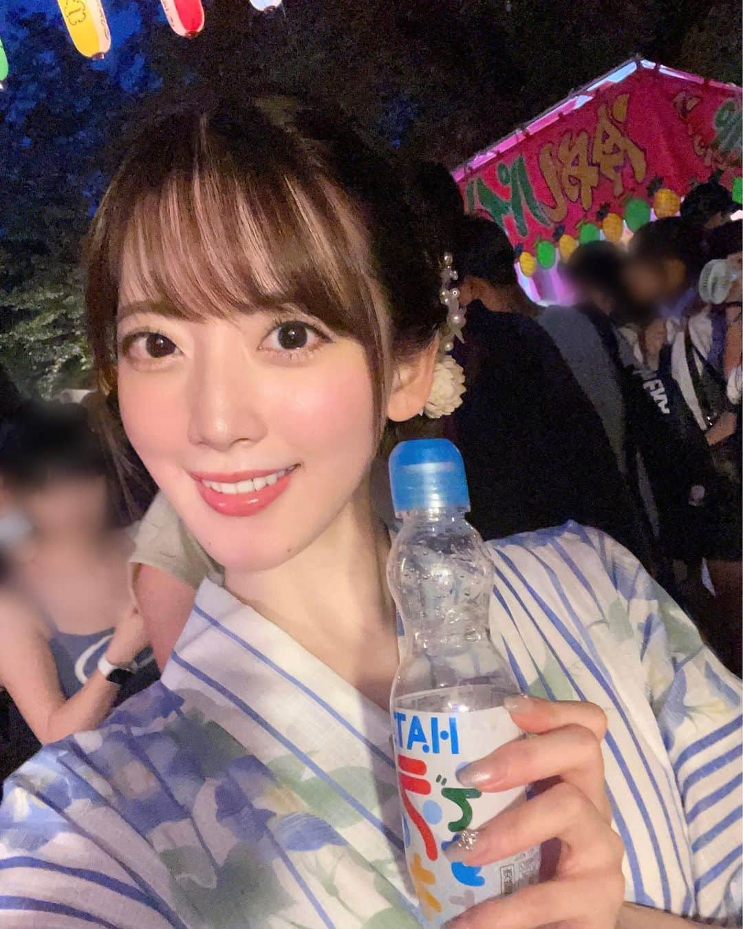 西川七海さんのインスタグラム写真 - (西川七海Instagram)「🌠 4年ぶりの夏祭り！  4年前に買ったお気に入りの浴衣がようやくまた着れてうれしい☺︎  お祭りはいつも豚玉とジャンボ串焼きと冷やしパインを食べます🐖🍖🍍  #祐天寺みたま祭り #水風船まわってるのかわいい」7月21日 22時34分 - n.nanami0703