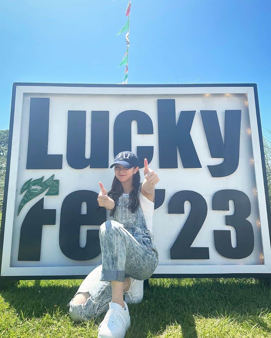愛来さんのインスタグラム写真 - (愛来Instagram)「☁︎ 最近Luckyだった事教えて〜☺️✌🏻   #luckyfes」7月21日 22時44分 - amefurasshi_aira_official_