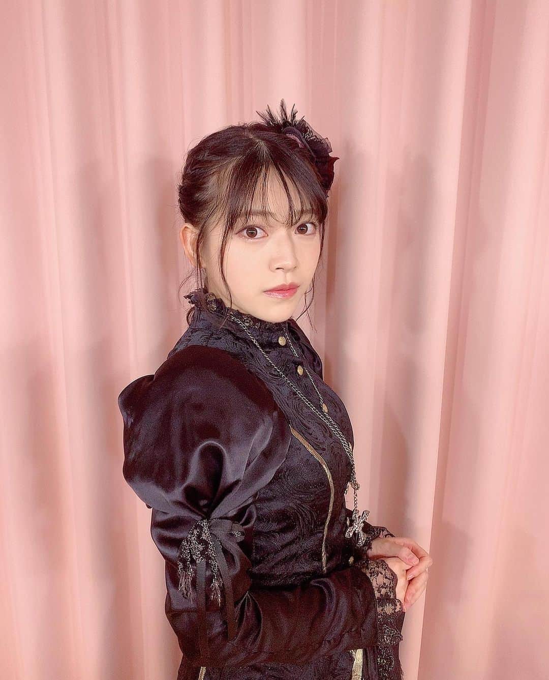 高岡薫のインスタグラム：「MARIA☦️  #akb48 #雫公演 #akb48劇場 #アイドル衣装」