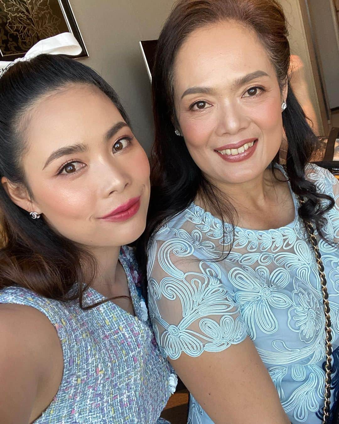 モリヤ・ジュタヌガーンのインスタグラム：「Happy birthday to my super Mom #LoveYou ❤️❤️ #momoriya」