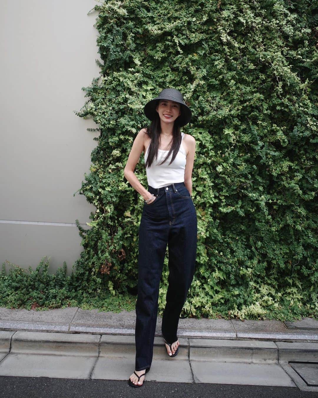 中島ケイカさんのインスタグラム写真 - (中島ケイカInstagram)「☕️🫶🏽  #outfit #ootd #coordinate #fashion #savoyclothing #celine #akte #moussy #balenciaga」7月21日 23時02分 - kathy_tan529