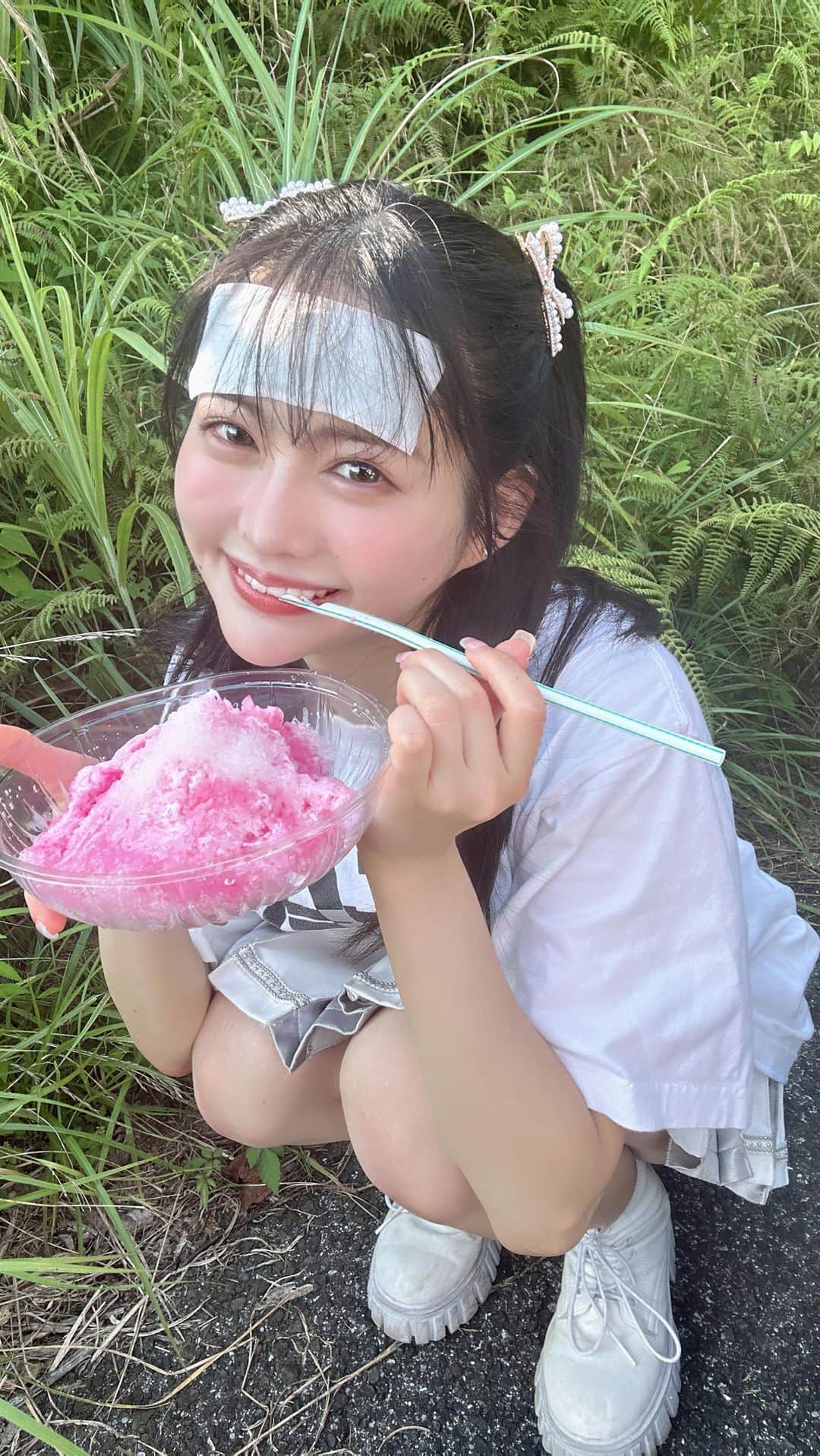 上水口姫香のインスタグラム：「姫は甘いもの大好きだし欲張りだし 可愛いって褒められたいけど  あまあまな女の子だから🎀• - •̥🎀  気持ちも下がる時もあるしでも  常に好きを伝えてくれてたら幸せなの(*˘︶˘*).｡.:*♡  だから今日は幸せ🩷️  #アイドル #関ケ原 #🩷 #ハーフ #ハーフツイン #生足 #jkブランド #jk #jkの素敵な思い出 #推しの子」
