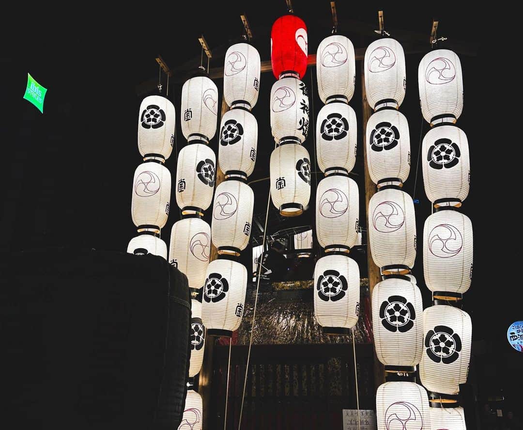 大瀧彩乃さんのインスタグラム写真 - (大瀧彩乃Instagram)「・ 今年も行けた✌️ 祇園祭。  来年は提灯が落ちてくる鉾を見たいな🏮  #京都#祇園祭#鉾#kyoto#gion #東京京都生活#leicaq2」7月21日 23時07分 - _ayanootaki_