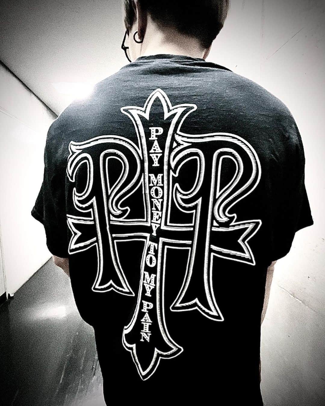 白濱亜嵐のインスタグラム：「🤘❤️‍🔥」