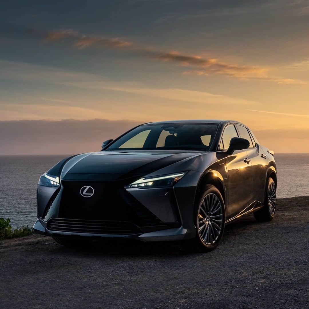 Lexus USAのインスタグラム：「Pure electric sophistication. #LexusRZ   *Limited Availability」