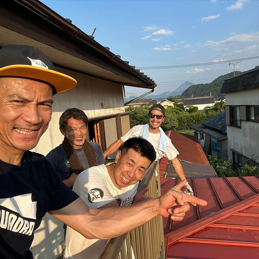 平山ユージさんのインスタグラム写真 - (平山ユージInstagram)「Little bit of climbing and a lot of renovations work🎨🤩☀️🕶️  Hot summer’s work out🔥🔥💪🏼💪🏼  少し登って沢山のリノベーションお仕事🎨🤩☀️🕶️ 暑い夏のワークアウト🔥🔥💪🏼💪🏼  #ogano #mtfutago #renovation #oldhouse #小鹿野町観光大使　#協力に感謝 #作り上がる楽しさ」7月22日 0時08分 - yuji_hirayama_stonerider