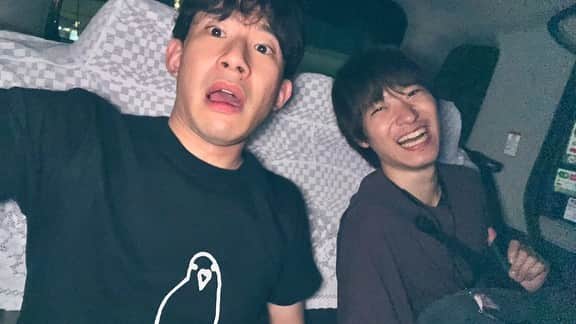 上野耕平のインスタグラム：「2023.7.13  姫路で三枝成彰さん司会の明治安田生命さんのリサイタル。 高橋優介くんとの共演。  トークで話題になったのは三枝先生と僕は50歳差！ということ。笑  初めて演奏したアクリエひめじ。 素敵なホールでした！！  サイン会にも沢山並んでいただき嬉しい！  ありがとうございました。  #サクソフォン #サックス #三枝成彰 #三枝成彰クラシックライブ #高橋優介 #アクリエひめじ #上野耕平」