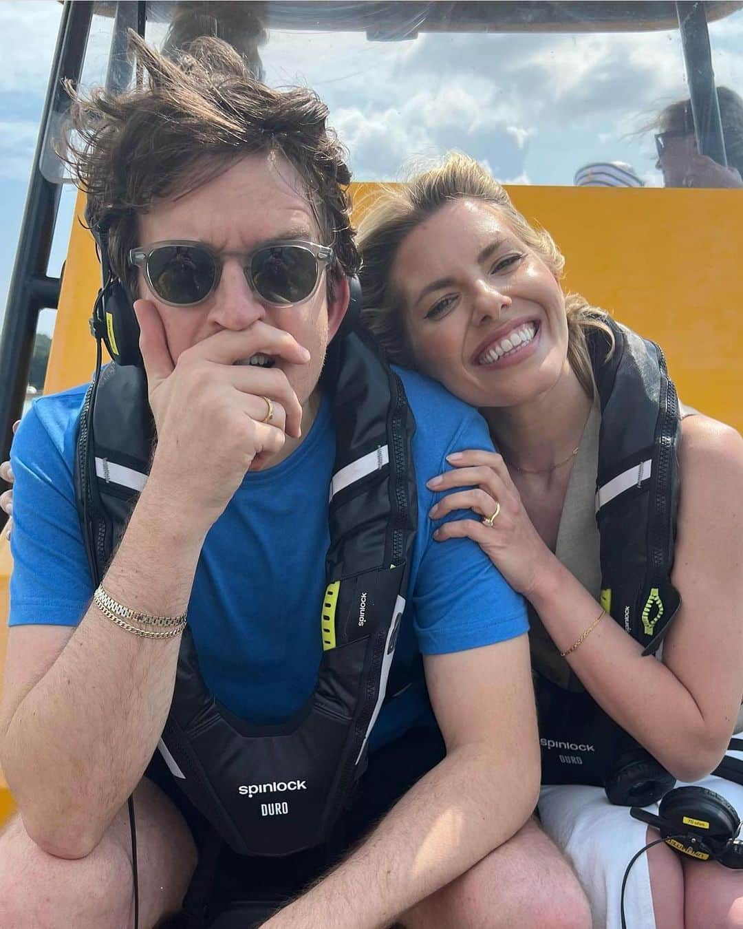 Mollie Kingのインスタグラム：「Well that was FUN @bbcradio1 @greg_james!! I think it’s safe to say one of us looks slightly happier than the other 😬 #DJhunt」