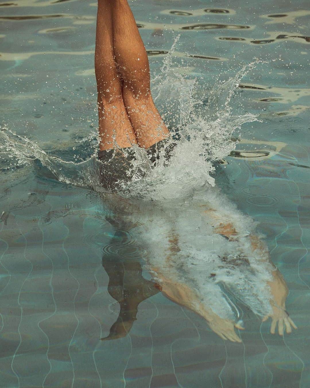 ロンハーマンさんのインスタグラム写真 - (ロンハーマンInstagram)「It’s heating up, LA! Make a splash with men’s swim now on SALE in store and online 💦」7月22日 0時19分 - ronhermanstore