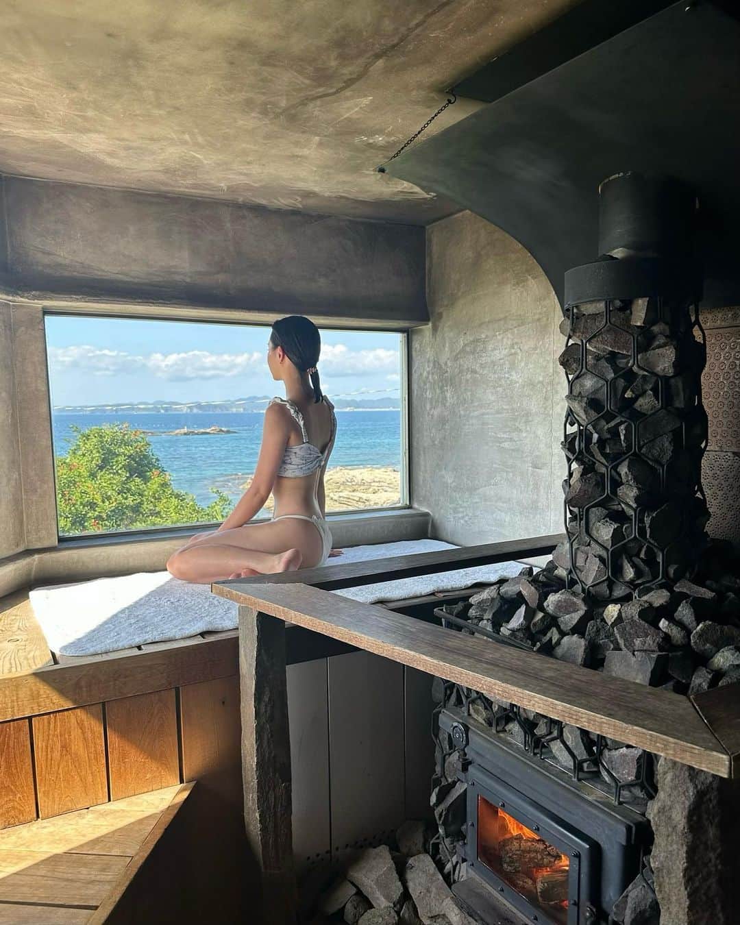 永尾まりやのインスタグラム：「@sea.sauna.shack ♨️  photo by @rionsawabe」