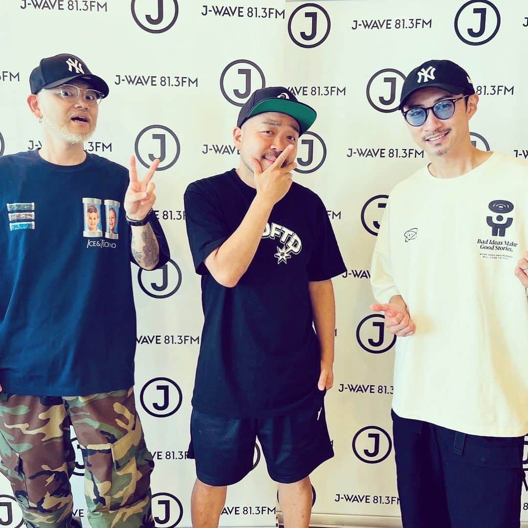 のインスタグラム：「7/21/2023(Fri)27:00〜⚠️  “TOKYO M.A.A.D SPIN” @jwave813   With @djdaruma  @exile_makidai_pkcz   お時間ありましたら お耳を拝借です👂  #JWave #TokyoMaadSpin #DJDaruma #Makidai  #3人共同い年」