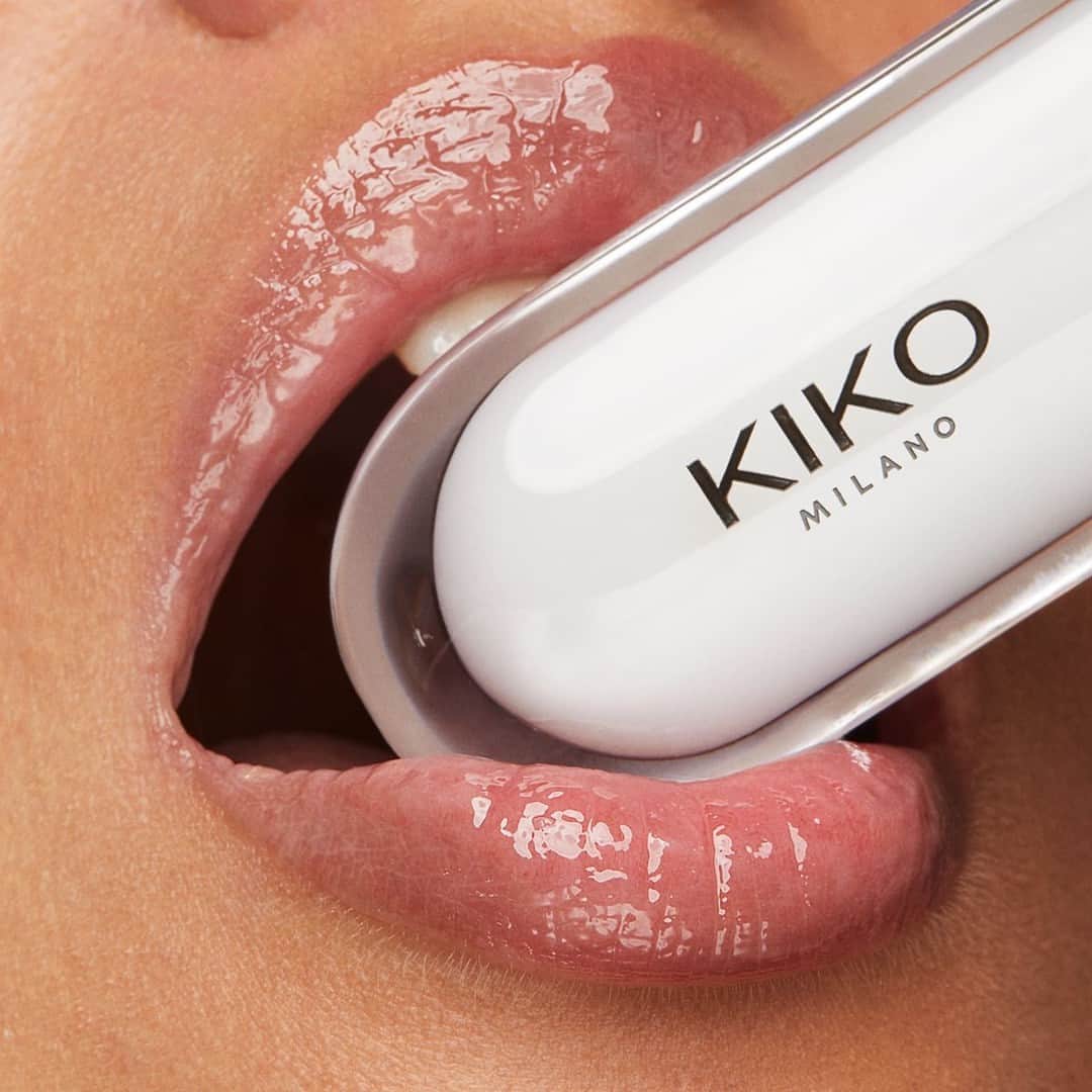 KIKO MILANOさんのインスタグラム写真 - (KIKO MILANOInstagram)「Gently plump up your lips with our Lip Volume in Transparent! 💋 It’s a volumizing lip cream enriched with hyaluronic acid spheres ✨ Try it now for naturally volumized, hydrated lips!⁣ ⁣」7月22日 0時45分 - kikomilano
