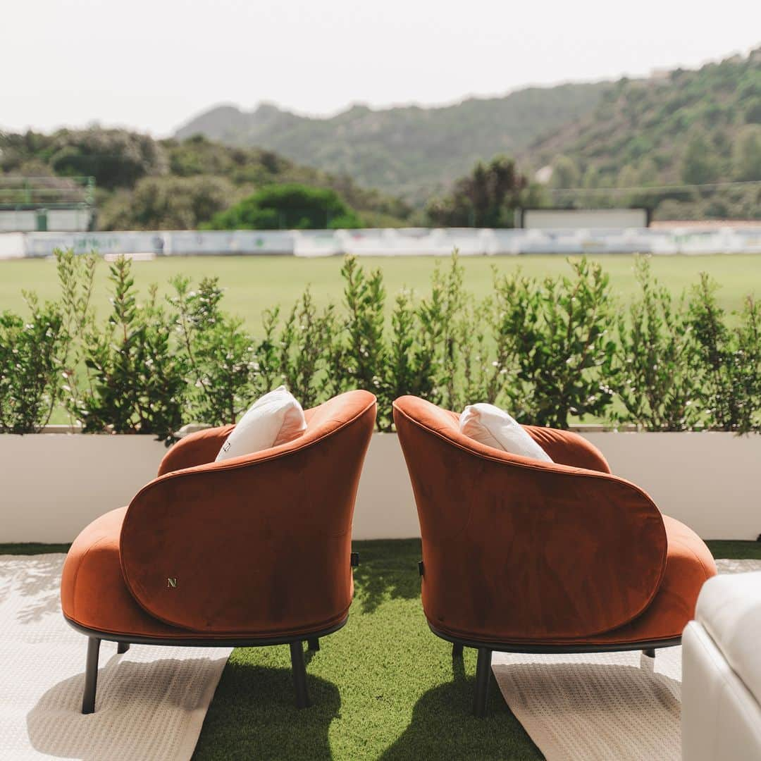 Natuzzi Officialさんのインスタグラム写真 - (Natuzzi OfficialInstagram)「Unforgettable moments of charm and elegance. A timeless atmosphere surrounding them. Natuzzi Italia and @italia_polo_challange for an exclusive event.   Natuzzi Italia @italia_polo_challenge  July 19th - 22nd Porto Cervo, Sardinia  #Natuzzi #NatuzziItalia #TeamNatuzzi #PoloItaliaChallenge」7月22日 0時46分 - natuzzi