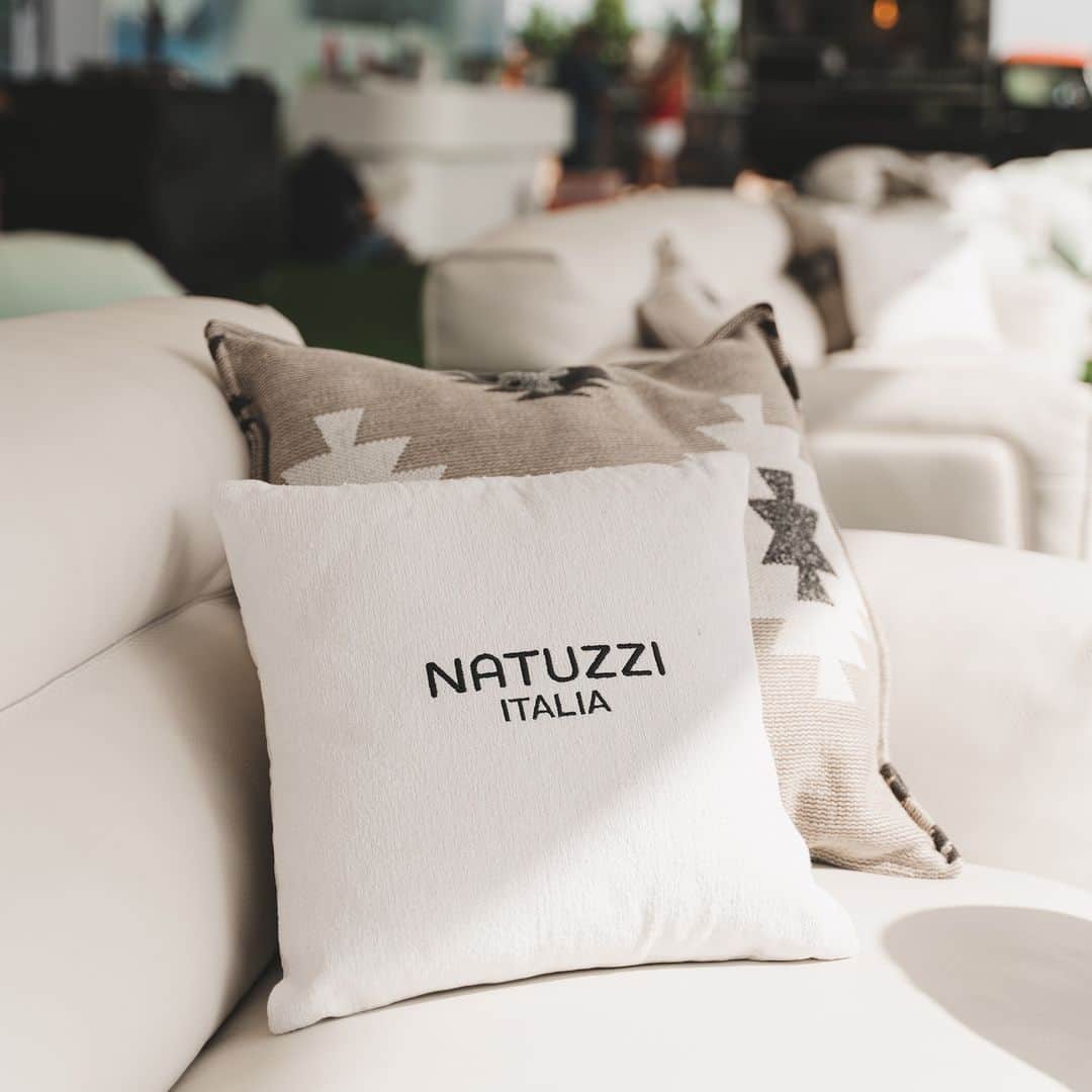 Natuzzi Officialさんのインスタグラム写真 - (Natuzzi OfficialInstagram)「Unforgettable moments of charm and elegance. A timeless atmosphere surrounding them. Natuzzi Italia and @italia_polo_challange for an exclusive event.   Natuzzi Italia @italia_polo_challenge  July 19th - 22nd Porto Cervo, Sardinia  #Natuzzi #NatuzziItalia #TeamNatuzzi #PoloItaliaChallenge」7月22日 0時46分 - natuzzi