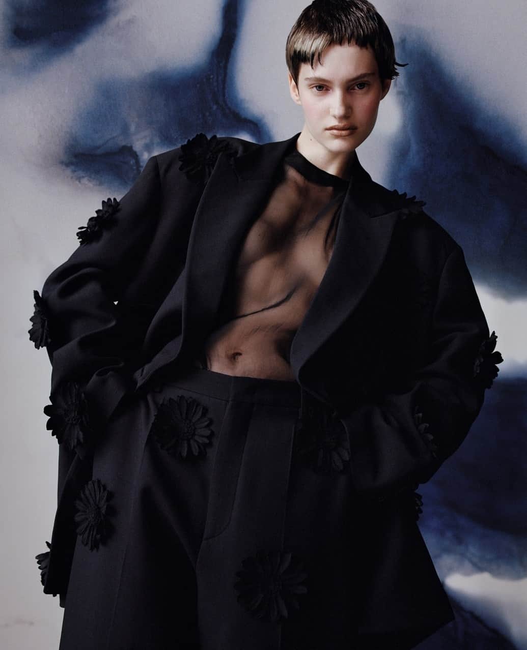 AnOther Magazineのインスタグラム：「From Oppenheimer to Barbie in @maisonvalentino 💓🖤⁠ ⁠ Taken from the Autumn/Winter 2022 issue of AnOther Magazine. See the full story at the link in bio 📲⁠ ⁠ Photography by @nadineijewere⁠ Styling by @katieshillingford⁠ Hair by @vpintomoreira⁠ Make-up by @ammydrammeh⁠ Models #GretaHofer and @avantinagrath」