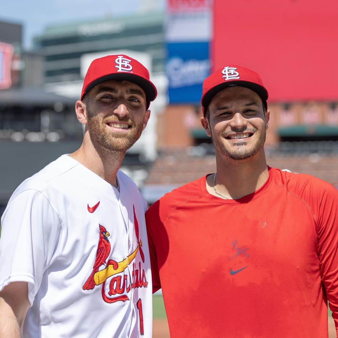 のインスタグラム：「Matt Turner 🤝 Nolan Arenado  All-Stars crushing dingers at Busch」