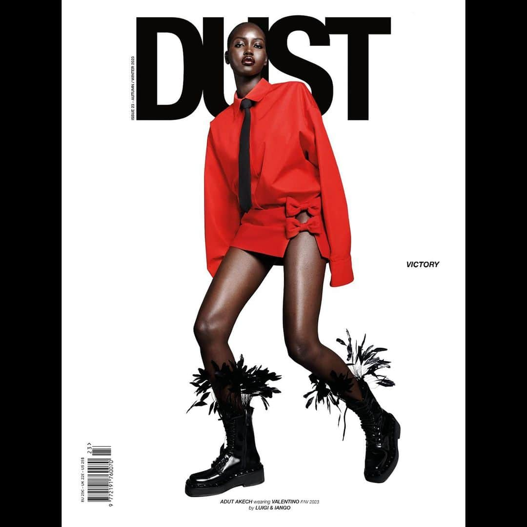 ルイージ&イアンゴのインスタグラム：「Our stunning Adut ♥️ @adutakech for @dustmagazine DUST MAGAZINE issue 23 -FW23 VICTORY @dustmagazine dustmagazine in @maisonvalentino @pppiccioli @themarcjacobs @luigiandiango @luigimurenu @patti_wilson @kyiajoneshair @georgisandev @2bmanagement #dustmagazine」