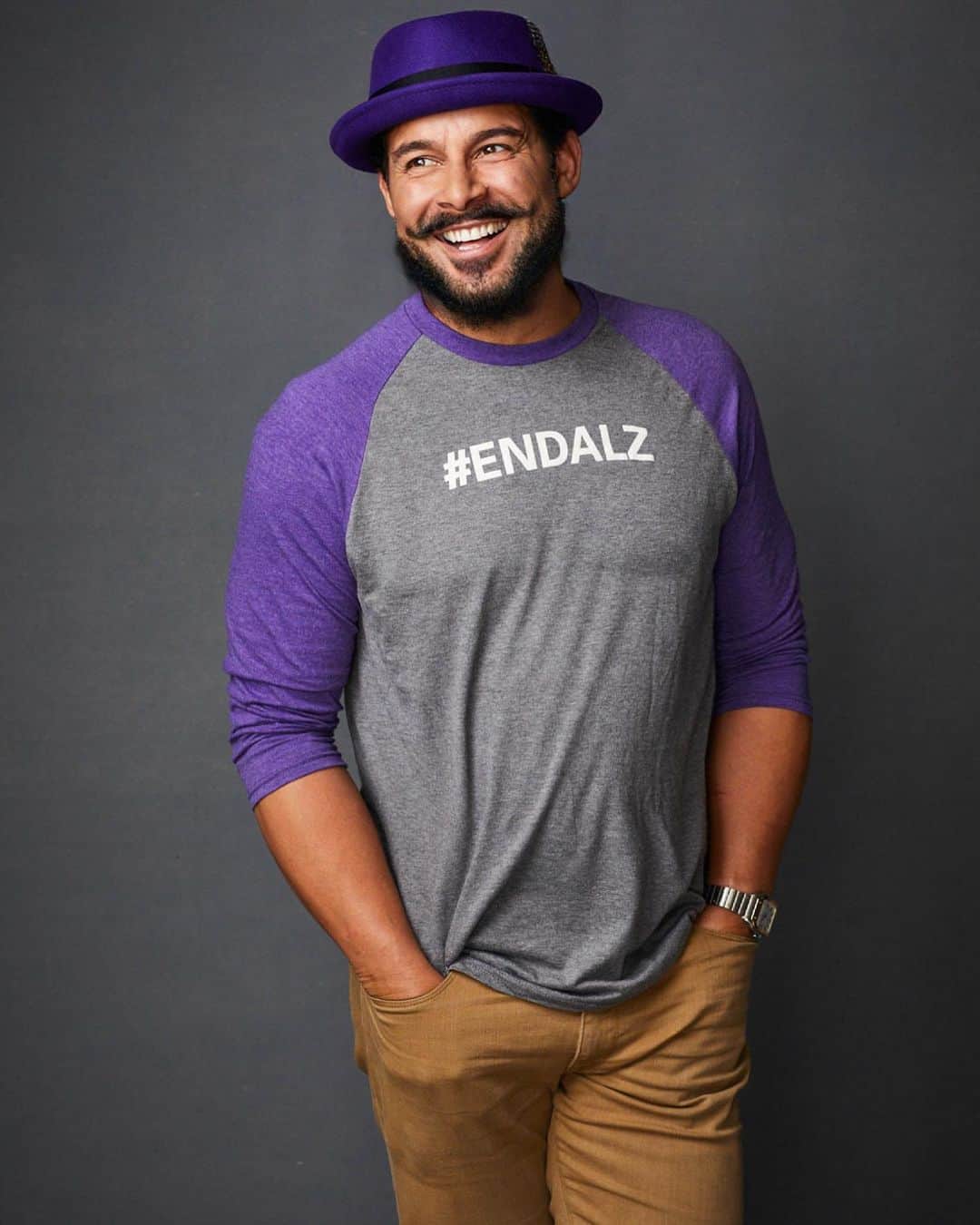 ジョン・ウエルタスのインスタグラム：「Yes life can imitate art but what about when art imitates life? On @nbcthisisus the family matriarch, Miguel’s wife dealt with an unimaginable decline. When this disease invades your life, your never really prepared. This is personal for me. Nine months ago my mother was joyous herself and today she’s nearly unrecognizable, not physically, but how she deals with the world. And because of @alzassociation , who offered their support for  me and my fam, today I’m rockin’ purple and am defiantly smiling in the face of Alzheimer’s  because you can’t take the one thing from my mom that makes her smile…DANCING!  So put on your favorite song, wear some purple and dance with us while we give Alzheimer’s the middle finger! #ENDALZ」