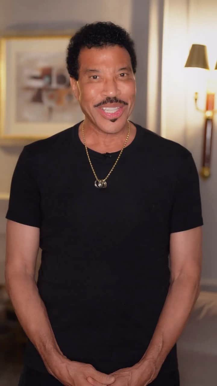 ライオネル・リッチーのインスタグラム：「I’m thrilled to team up with @loweshomeimprovement to create a beautiful new outdoor space in my hometown of Tuskegee, Alabama, called Hello Park. It’s all part of the #LowesHometowns program, and we are excited to create a space for members of the community to gather, connect with nature and embrace the history of Tuskegee for decades to come.」