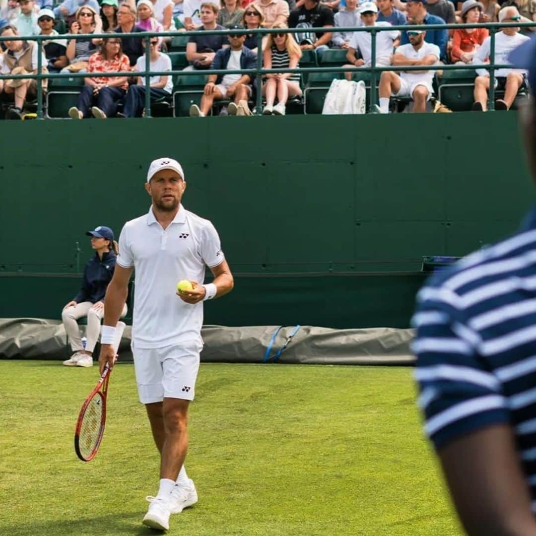 ラドゥ・アルボットさんのインスタグラム写真 - (ラドゥ・アルボットInstagram)「First Round ✅ Second round tomorrow 11 am  Let's go! 🏃🌱💚」6月28日 1時55分 - radu.albot11