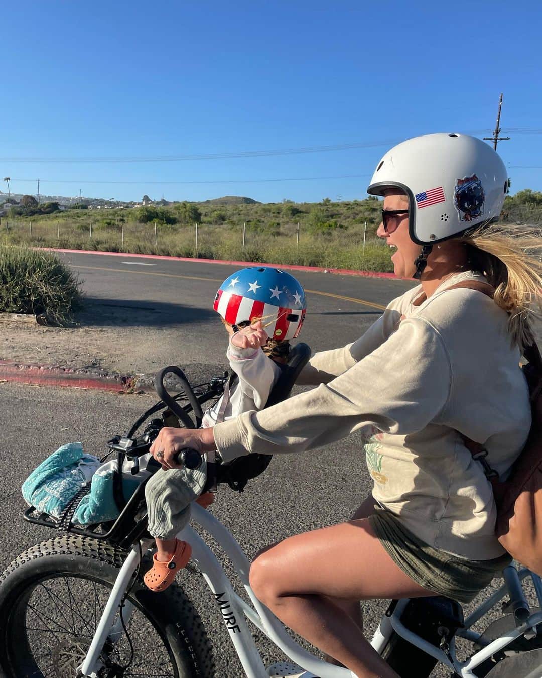 コロヘ・アンディーノさんのインスタグラム写真 - (コロヘ・アンディーノInstagram)「Just a bunch of photos of my best friends @madison_andino #grogi」6月28日 1時59分 - koloheandino24