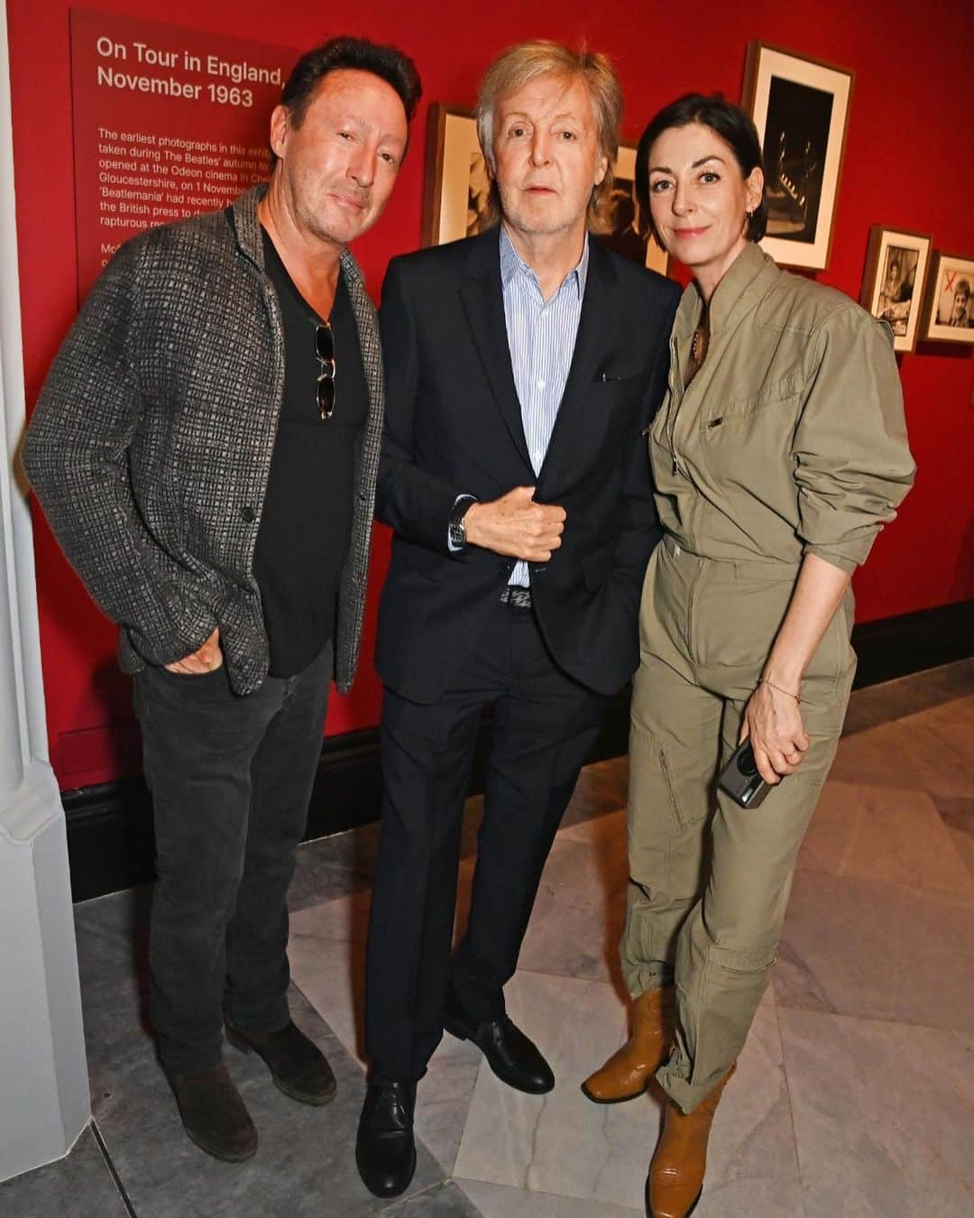 ポール・マッカートニーさんのインスタグラム写真 - (ポール・マッカートニーInstagram)「Last night, Paul hosted family and friends at the @nationalportraitgallery in London to celebrate the opening of his new exhibition 'Paul McCartney Photographs 1963-64: Eyes of the Storm' 📷  The exhibition opens to the public tomorrow and runs until 1 October, 2023. Find out more and get tickets via the link in bio. #EyesOfTheStorm」6月28日 2時58分 - paulmccartney