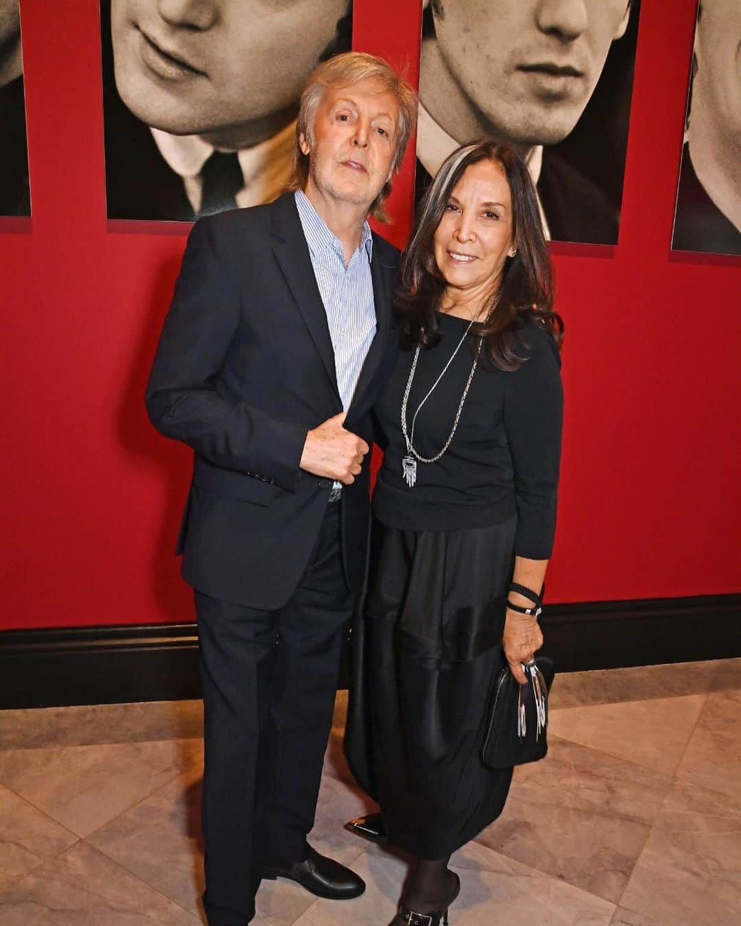 ポール・マッカートニーさんのインスタグラム写真 - (ポール・マッカートニーInstagram)「Last night, Paul hosted family and friends at the @nationalportraitgallery in London to celebrate the opening of his new exhibition 'Paul McCartney Photographs 1963-64: Eyes of the Storm' 📷  The exhibition opens to the public tomorrow and runs until 1 October, 2023. Find out more and get tickets via the link in bio. #EyesOfTheStorm」6月28日 2時58分 - paulmccartney