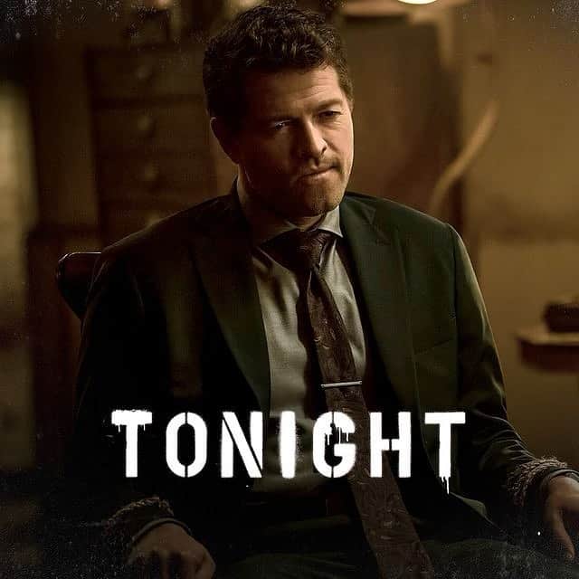 ミーシャ・コリンズのインスタグラム：「This is it. The last episode of the series will be the first episode for Two-Face. We go out with a bang. Watch Gotham Knights tonight to see what I look like wearing  just 1/2 of my face...  #Repost @cwgothamknights Will his dark side be unleashed? The series finale of #CWGothamKnights   airs TONIGHT at 9/8c on @thecw!」