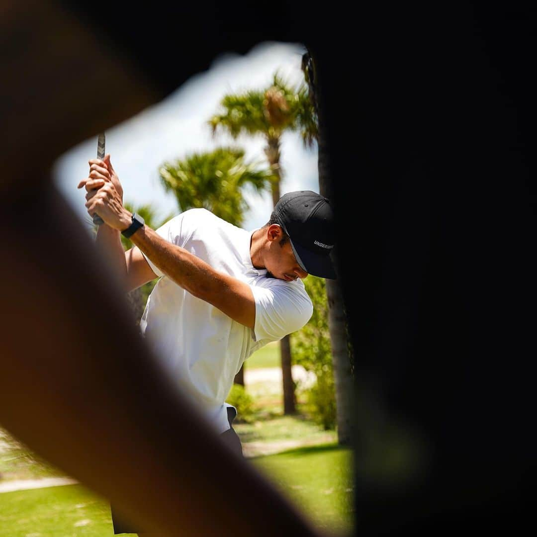 セス・カリーさんのインスタグラム写真 - (セス・カリーInstagram)「Pulled up to year 2 of @underratedgolf  We are building something special and @theparkwestpalm was the perfect place for week 1. The kids inspired me to pull out the clubs and swing a few.」6月28日 3時15分 - sdotcurry