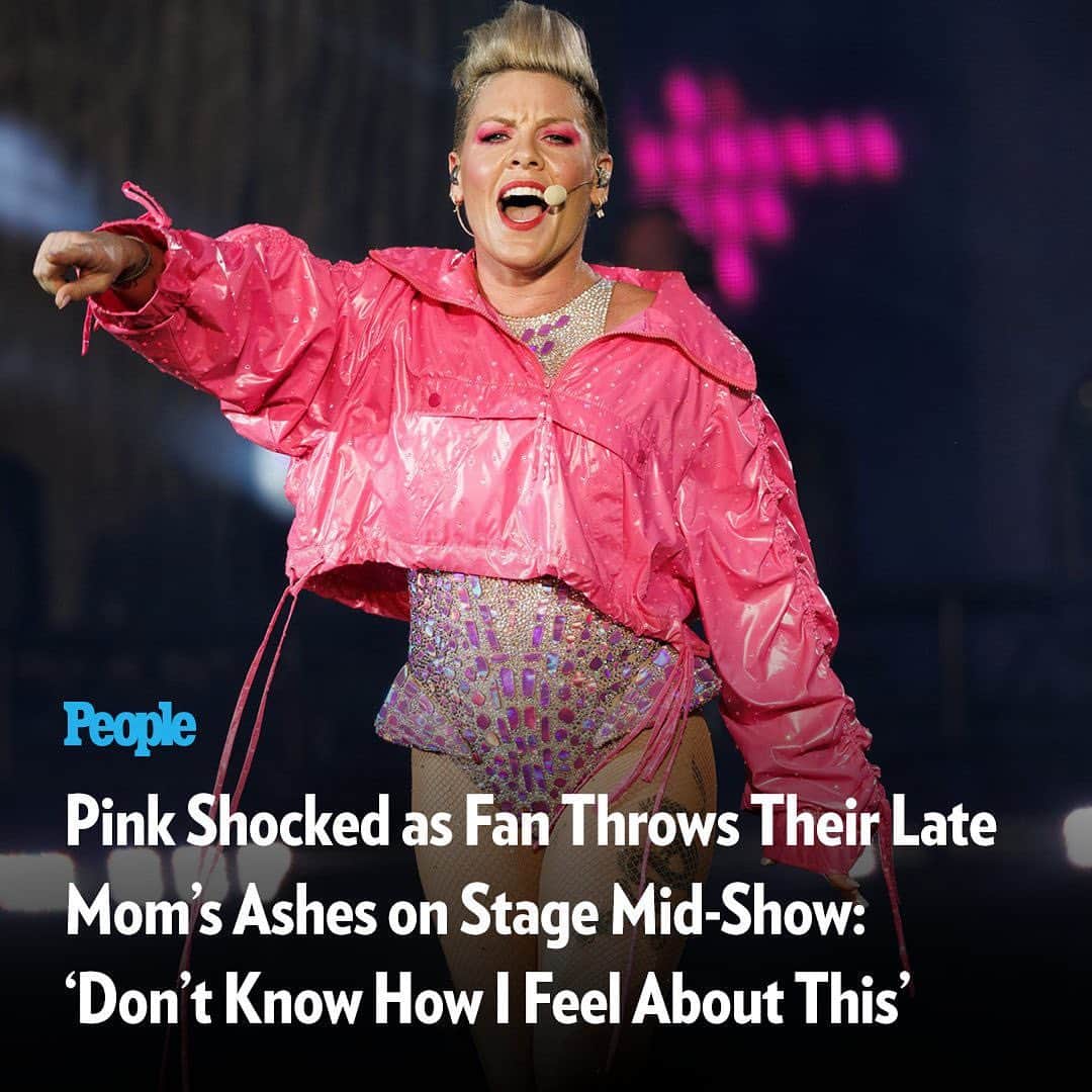 People Magazineさんのインスタグラム写真 - (People MagazineInstagram)「Is a Pink concert an appropriate place to bring your late mother's ashes? 😬 While the Grammy winner was performing during one of her recent shows in London, a fan tossed a clear plastic bag of a powdered substance on stage — and it turned out to be their dead mother's ashes. More on this story at the link in our bio. | 📷: Burak Cingi/Redferns」6月28日 4時16分 - people