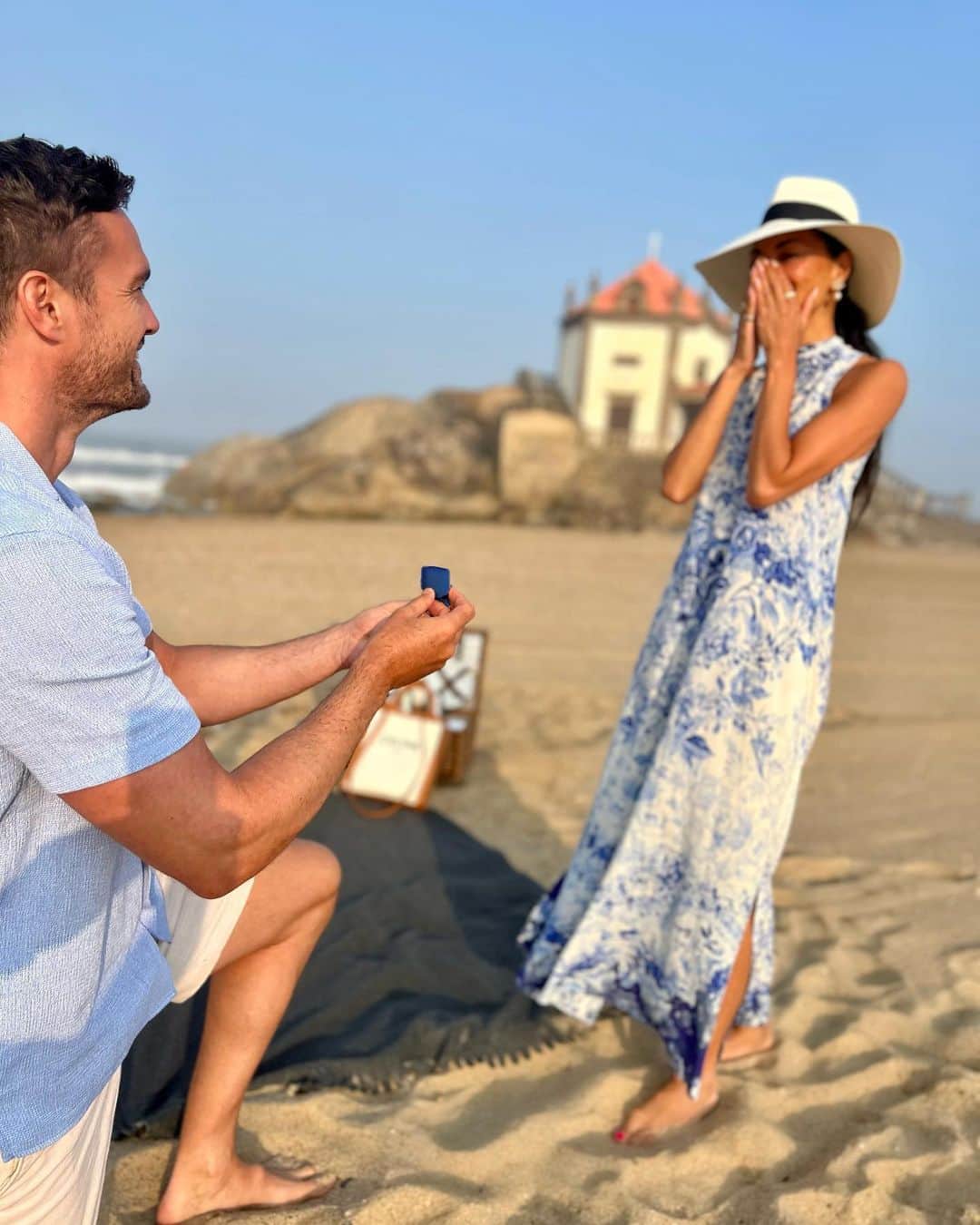 ニコール・シャージンガーのインスタグラム：「I said yes 💍♥️」