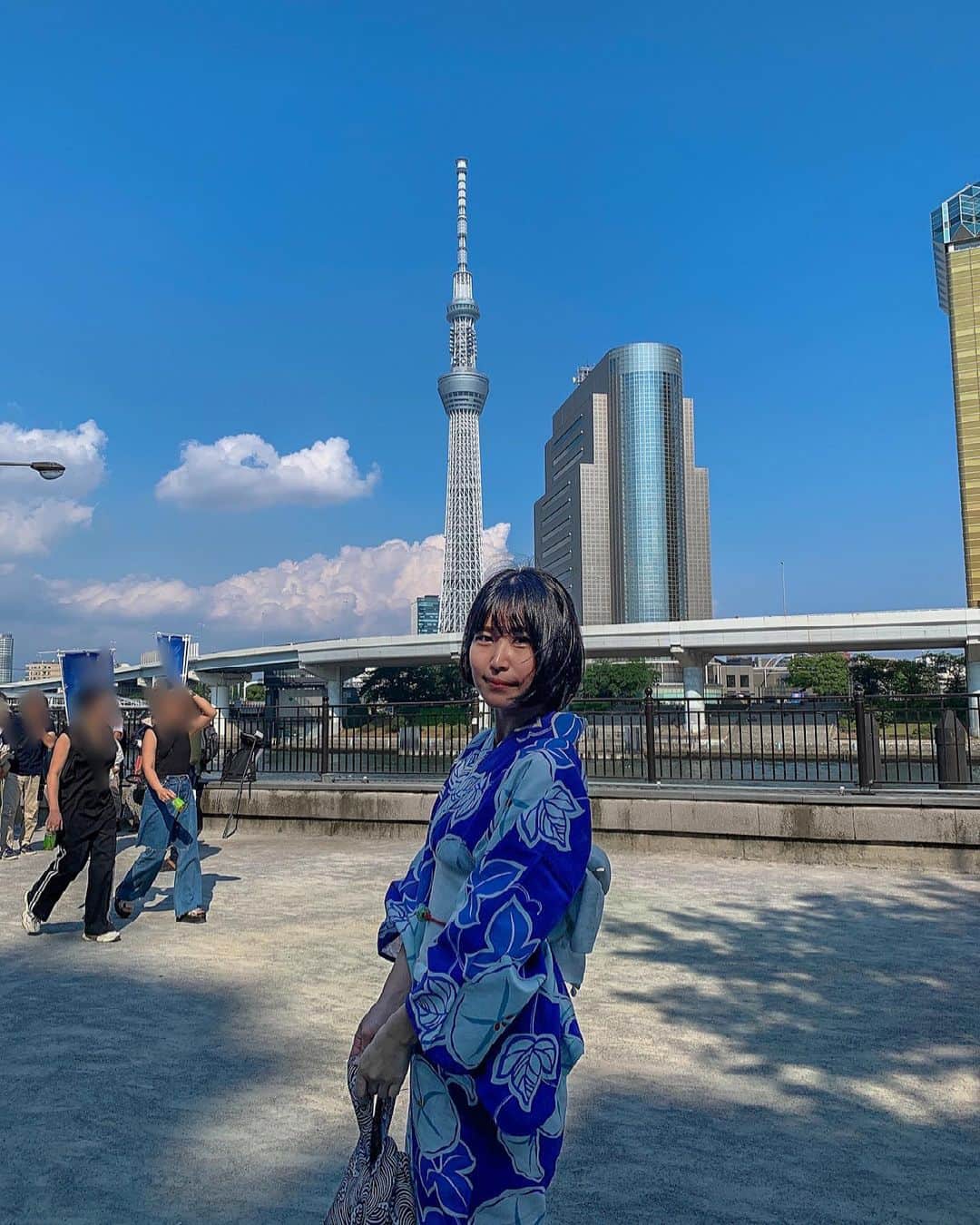西村禮のインスタグラム：「浅草に浴衣で行ってきたよ！  先月から着付け教室に通っているので、自分で着付けしました！  最近すっかり夏が近づいてきましたね〜。  みんな、体調に気をつけてね💕 . . . #西村禮 #女優 #浴衣 #グラビア #asian #asianbeauty #japanese #japanesegirl #girl #instagood #ig_japan #igers #fyp」