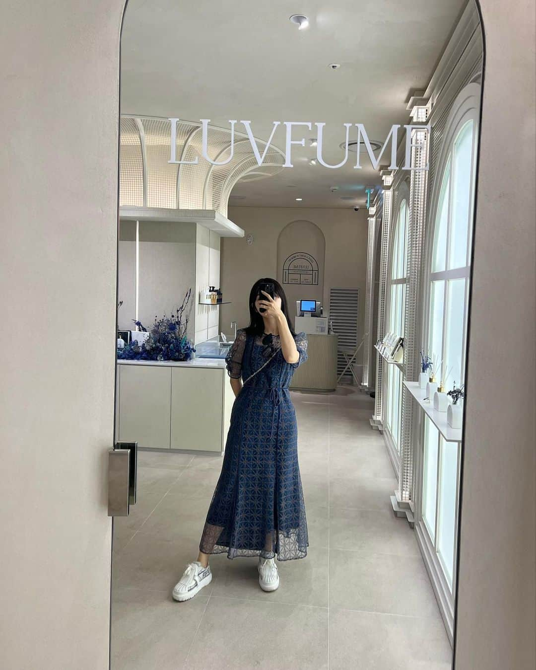 一木美里さんのインスタグラム写真 - (一木美里Instagram)「🦋💙🩵 【#LUVFUME 】COEX パルナスモール店取材へ伺った記事がUPされましたしました:)📰✨今注目のハンド/ボディケア/ルームフレグランスなどのライフスタイルブランド【 @luvfume_official 】✨   ”香りは記憶の扉を開く鍵”がコンセプト🗝️うっとりする香りは記憶に刻まれること間違いなしです🦋✨  読者の皆様にギフトもいただいたのでぜひご応募ください🫶🏻 ▷▷▷ @tokyoheadline ✔︎  #kbeauty#beautyproducts#韓国コスメ#韓国美容#韓国コスメレビュー#韓国旅行#ラフューム#러퓸」6月28日 18時18分 - misato_ichiki