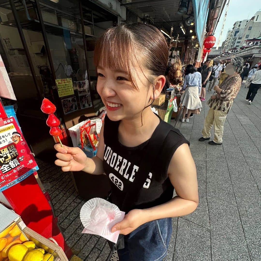 北村來嶺彩のインスタグラム：「. 　笑顔って美味しそうだよね。 　・ 　#photo #ssw #03 　#singer #Petale #artist」