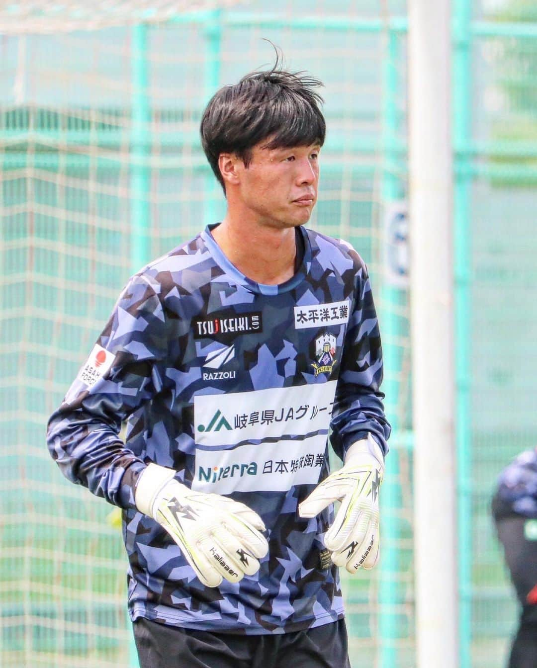 ＦＣ岐阜さんのインスタグラム写真 - (ＦＣ岐阜Instagram)「. 【いわて戦まであと❹日🍀】 6.28(Wed)  TRAINING PHOTO📸  #fcgifu #FC岐阜 #MOVEYOURHEART #宇賀神友弥 #遠藤元一 #川上竜 #松本拓也 #松本歩夢 #柏木陽介 #久保田和音 #生地慶充 #萩野滉大 #林祥太郎」6月28日 18時47分 - fcgifu