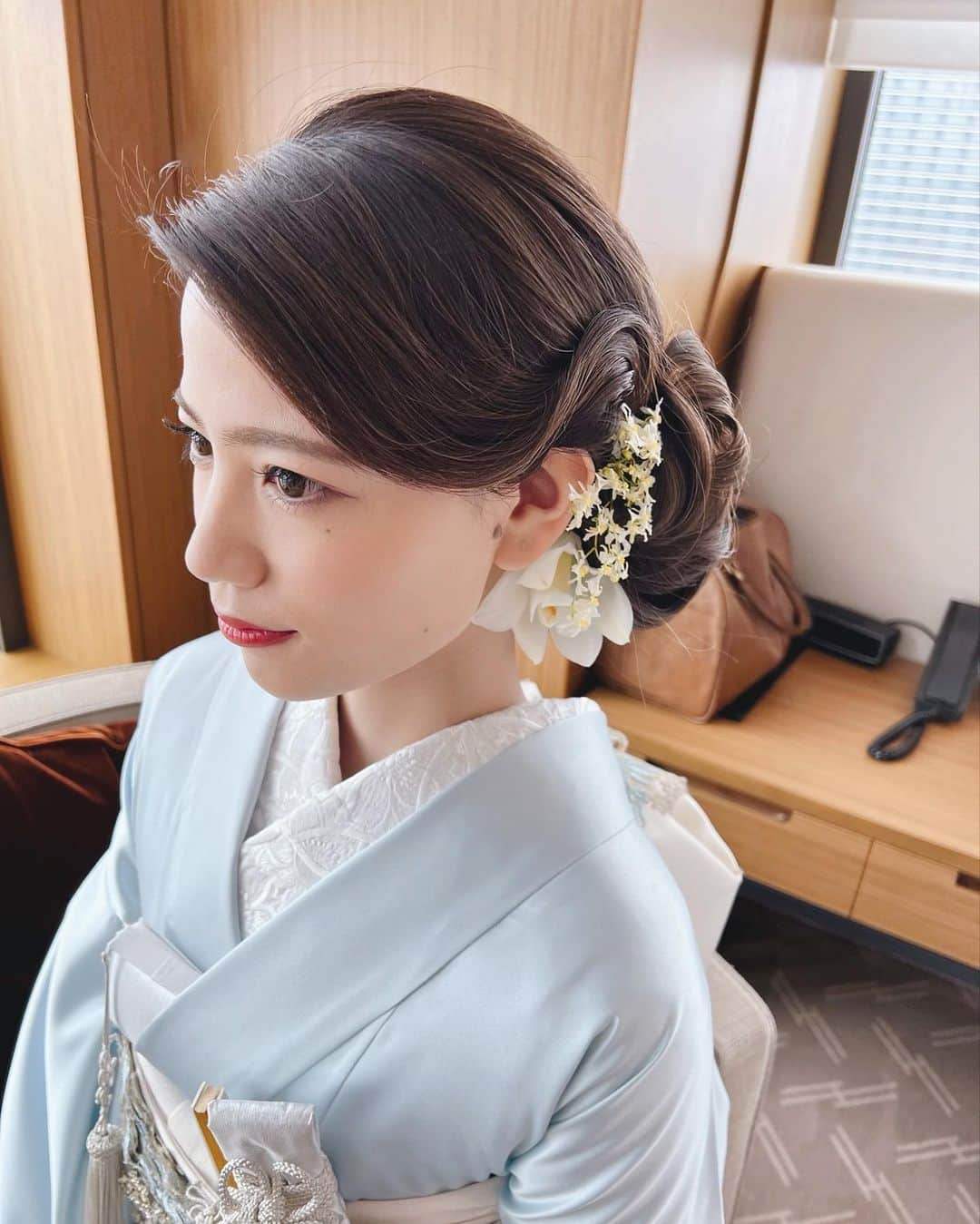 竹本実加さんのインスタグラム写真 - (竹本実加Instagram)「毎月ご好評いただいているヘアアレンジ体験企画✨ 来月、私も参戦するのでお知らせです☺️📯 ⁡ 7月15日(土)、秋の前撮りを検討中の花嫁様や 婚礼を控える花嫁様に向けた 和装ヘアアレンジ体験を開催します♪ ⁡ ⁡ ⁡ 💠和装前撮りを検討されていらっしゃる花嫁さま 💠髪飾りのバランスに悩んでいる方 💠似合う和装ヘアアレンジのアドバイスをしてほしい方 ⁡ ⁡ ⁡ 和装花嫁様のお悩みを解決し、 ご提案させていただきます♪ ⁡ ⁡ ⁡ いつもはヘアアレンジのみですが、 今回は実際に花嫁衣装である白無垢もご用意👘 もちろん綿帽子のご用意もあるので、 トータルでイメージをつけたい花嫁さまにピッタリの企画✨ ⁡ 皆様のご参加心よりお待ちしております。 ⁡ ⁡ ⁡ 〈開催日〉 7月15日（土） ご応募の際に、ご希望内容をご選択ください✨ ⁡ ⁡ 💠和装ヘアアレンジ体験のみ　6枠 担当：＠mika.mydresser ※mika担当の場合、白無垢の試着はございません。 9:00/10:30/12:00/14:00/15:30/17:00 ⁡ ⁡ 💠白無垢試着＋和装ヘアアレンジ体験　5枠 担当：@menu.mydresser @azu.mydresser 9:00/10:45/13:00/14:45/16:30 ☆2時間〜2.5時間を予定しております。 ⁡ ⁡ 〈参加費〉 8,800（税込）※クレジット前払い (外注を検討しているお客様には今回の参加費全額キャッシュバック特典もご用意しております。) ⁡ ⁡ 〈応募方法〉 ①Instagram @mydresser.bridal @mydesser.kyoto をフォロー ⁡ ②MY DRESSER WEBの Informationページよりお申し込みください。 ⁡ ⁡ ☾当選者のみInstagramのDMにご連絡させていただきますのでご了承くださいませ。 ☾原則、キャンセル返金は出来かねますのでご了承くださいませ ⁡ ⁡ ⁡ ˗˗˗˗˗˗˗˗˗˗˗˗˗˗˗˗˗˗˗˗˗˗˗˗˗˗˗˗˗˗˗ 𓎪𓂃𝑪𝑶𝑵𝑻𝑨𝑪𝑻 ˗˗˗˗˗˗˗˗˗˗˗˗˗˗˗˗˗˗˗˗˗˗˗˗˗˗˗˗˗˗˗ ⁡ ご依頼・お問い合わせは @mydresser.bridalプロフィールリンク "𝑪𝑶𝑵𝑻𝑨𝑪𝑻"フォームより お問い合わせくださいませ ⁡ ⁡ #ヘアアレンジ体験会 #ブライダル #ヘアメイク #ヘアメイクアーティスト #ブライダルヘアメイク #外注ヘアメイク #持込みヘアメイク #持ち込み美容 #プレ花嫁 #結婚式準備 #ロケーションフォト #ヘアメイクリハーサル #髪型迷子 #ヘアメイク指名 #mydresser」6月28日 18時58分 - mika.mydresser