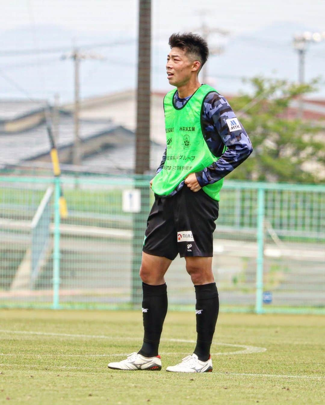 ＦＣ岐阜さんのインスタグラム写真 - (ＦＣ岐阜Instagram)「. 【いわて戦まであと❹日🍀】 6.28(Wed)  TRAINING PHOTO📸  #fcgifu #FC岐阜 #MOVEYOURHEART #茂木秀 #藤岡浩介 #田中順也 #山内彰 #和田侑樹 #羽田一平 #浮田健誠 #北龍磨 #大野哲煥 #三國スティビアエブス」6月28日 18時58分 - fcgifu