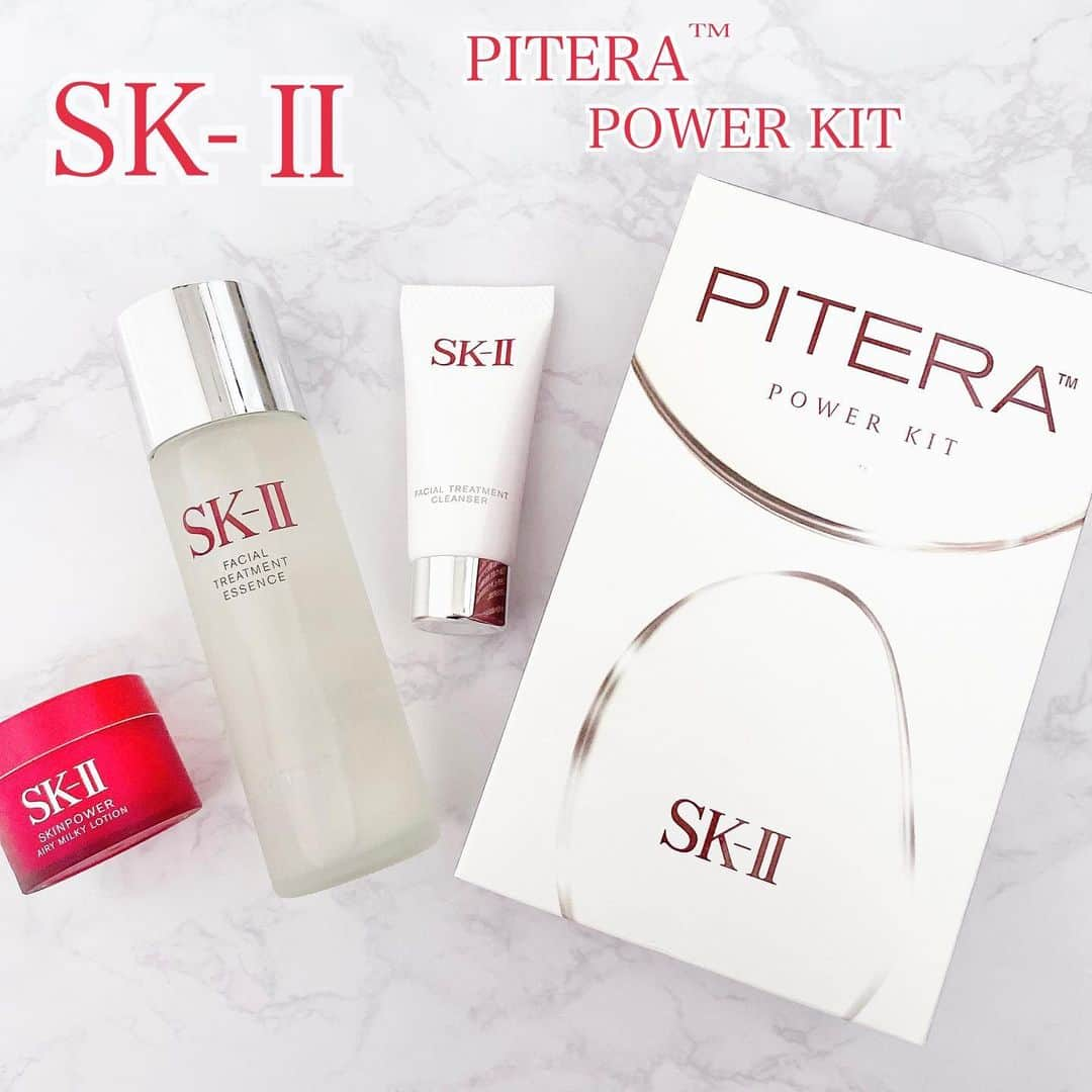 美夢ひまりのインスタグラム：「SK-Ⅱ @skii のベストセラーアイテム3点を試せる【ピテラ™ パワー キット】✨  ラインでお試しできるので、とてもおすすめのキットです❗️  やっぱりSK-Ⅱはすごい👏  しっかり浸透していると感じるし、ラインで使うと肌のキメ感が整い、もちもちする✨ スキンケアが楽しくなるし、何よりも朝起きて鏡を見た時に「お、調子良い♡」と思えるのが嬉しいです🪞  もちろん合う合わないがあると思いますが、 ベタつきが苦手な方でも使いやすいスキンケアラインだと思います☺️  #SKII#エスケーツー#ピテラ#ピテラパワーキット#フェイシャルトリートメントエッセンス#スキンパワーエアリー#フェイシャルトリートメントクレンザー#ご褒美スキンケア#スキンケア#アラフォー美容#アラフォーママ#美容好き#美容好きな人と繋がりたい#pr」