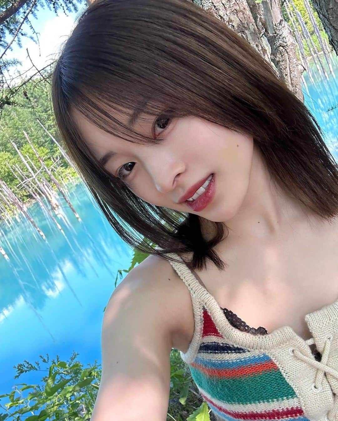 美月さんのインスタグラム写真 - (美月Instagram)「青い池🐬 . #青い池 #北海道投稿最後　#美月」6月28日 11時42分 - lxxe_myself.8