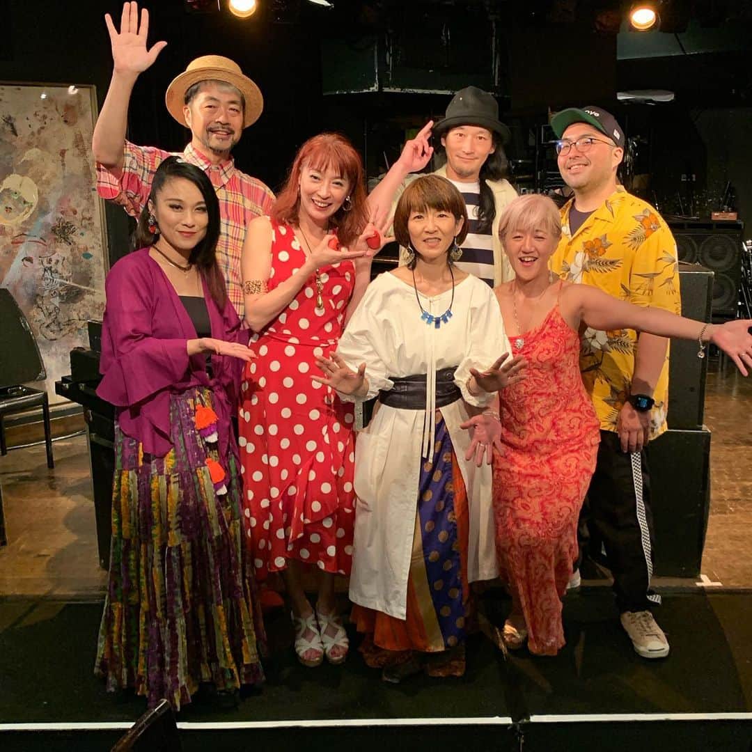 SWING-O a.k.a. 45さんのインスタグラム写真 - (SWING-O a.k.a. 45Instagram)「#昨夜の残像 気持ちいい〜幸せな音楽時間でした なぜかバースデーケーキに俺の名も😆  #国岡真由美 #ICE 誕生日おめでとう🎉 #cosanostra #鈴木桃子 #小田玲子  #zooco #45trio  楽しい音楽時間ありがとーー」6月28日 12時19分 - swingo45