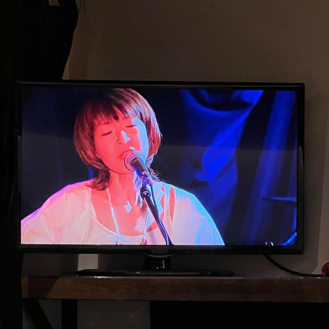 SWING-O a.k.a. 45さんのインスタグラム写真 - (SWING-O a.k.a. 45Instagram)「#昨夜の残像 気持ちいい〜幸せな音楽時間でした なぜかバースデーケーキに俺の名も😆  #国岡真由美 #ICE 誕生日おめでとう🎉 #cosanostra #鈴木桃子 #小田玲子  #zooco #45trio  楽しい音楽時間ありがとーー」6月28日 12時19分 - swingo45