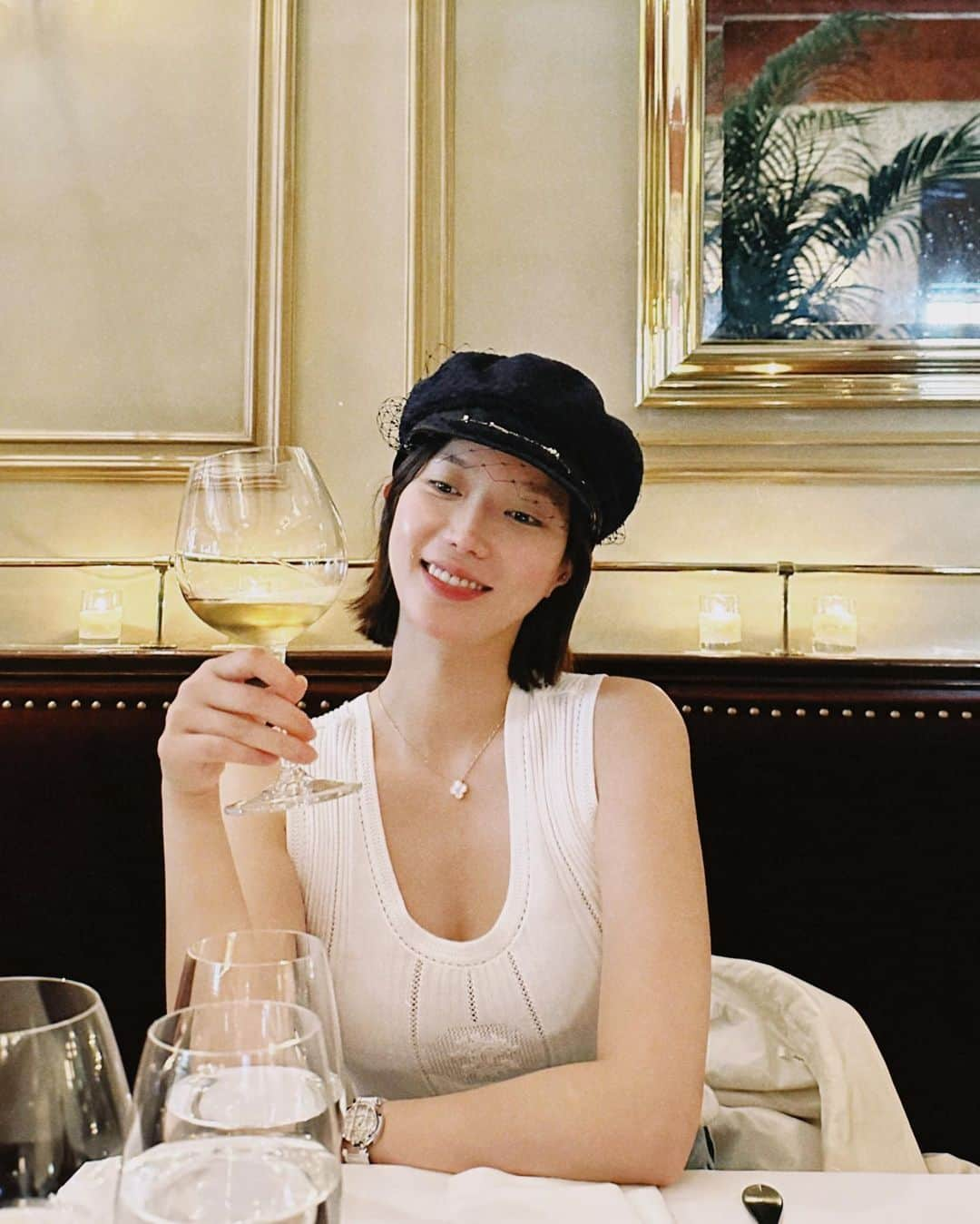 イム・スヒャンさんのインスタグラム写真 - (イム・スヒャンInstagram)「취….취한다🍷」6月28日 12時23分 - hellopapa11